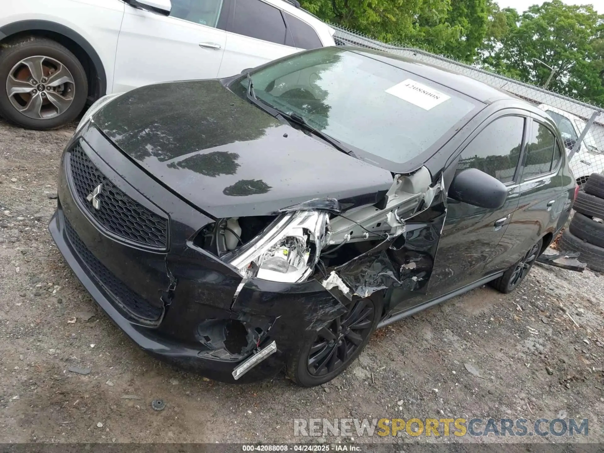2 fotografías del automóvil dañado ML32F4FJ1LHF07158 MITSUBISHI MIRAGE G4 2020