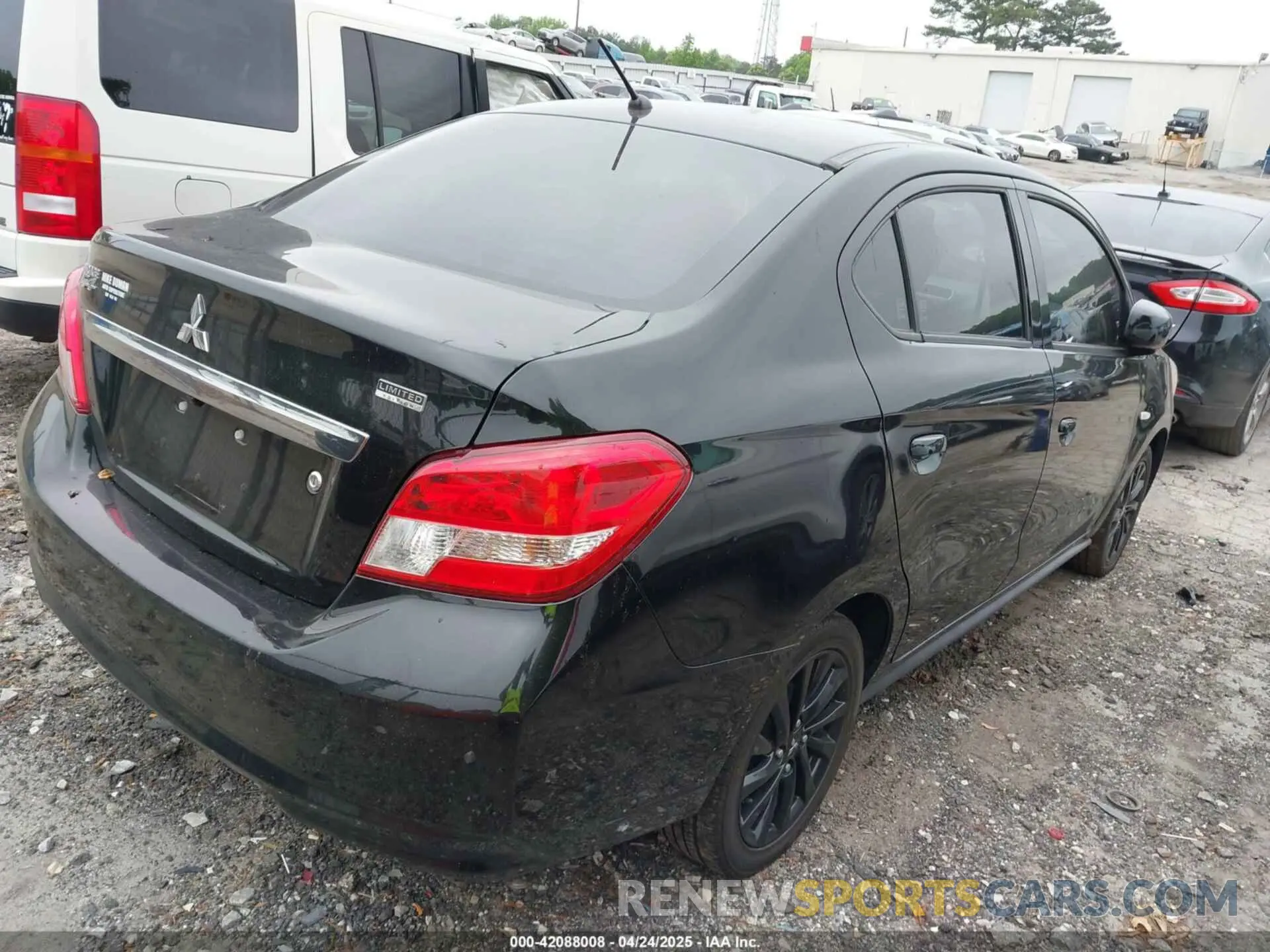 4 fotografías del automóvil dañado ML32F4FJ1LHF07158 MITSUBISHI MIRAGE G4 2020