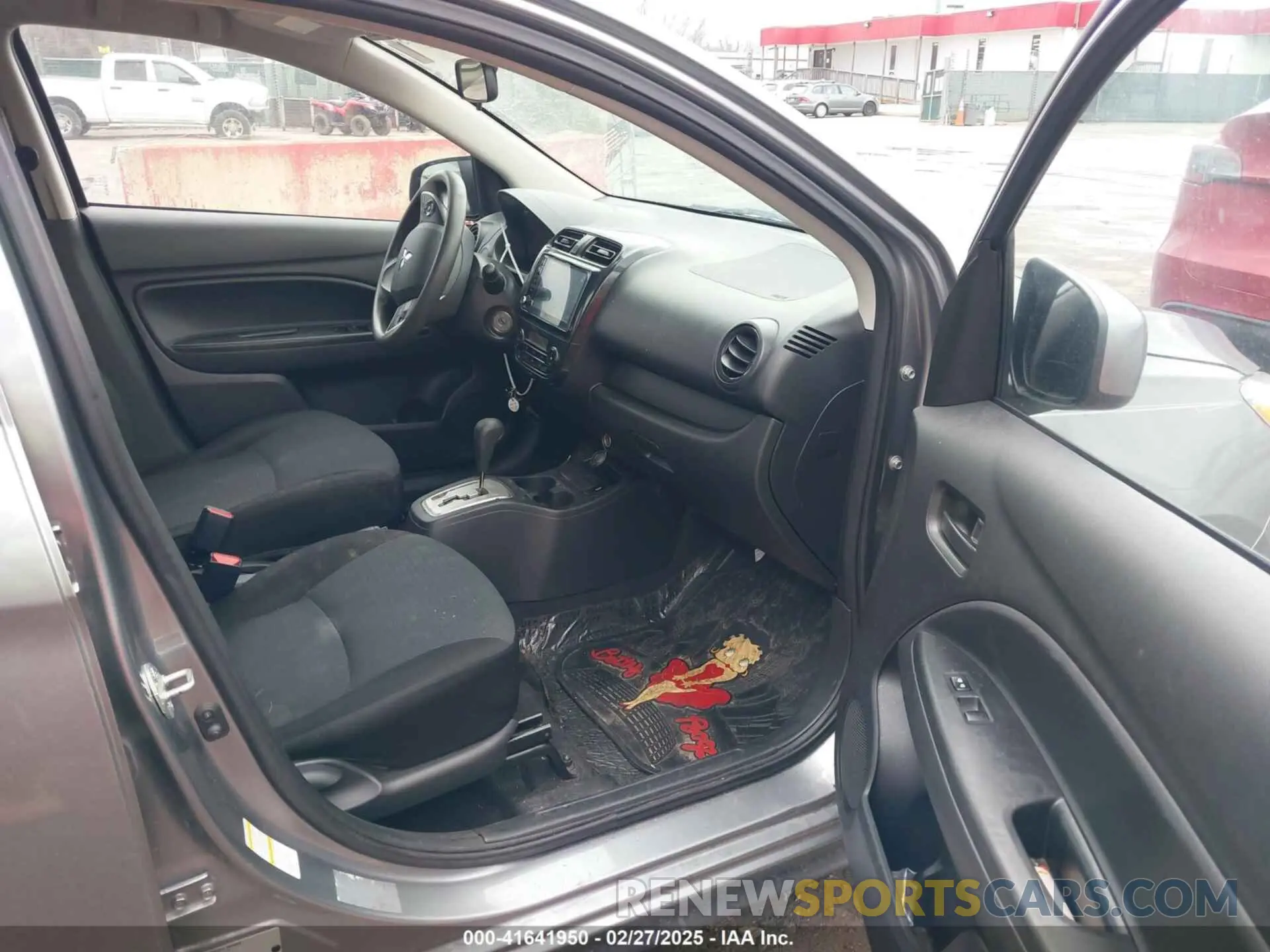 5 fotografías del automóvil dañado ML32FUFJ0MHF01708 MITSUBISHI MIRAGE G4 2021