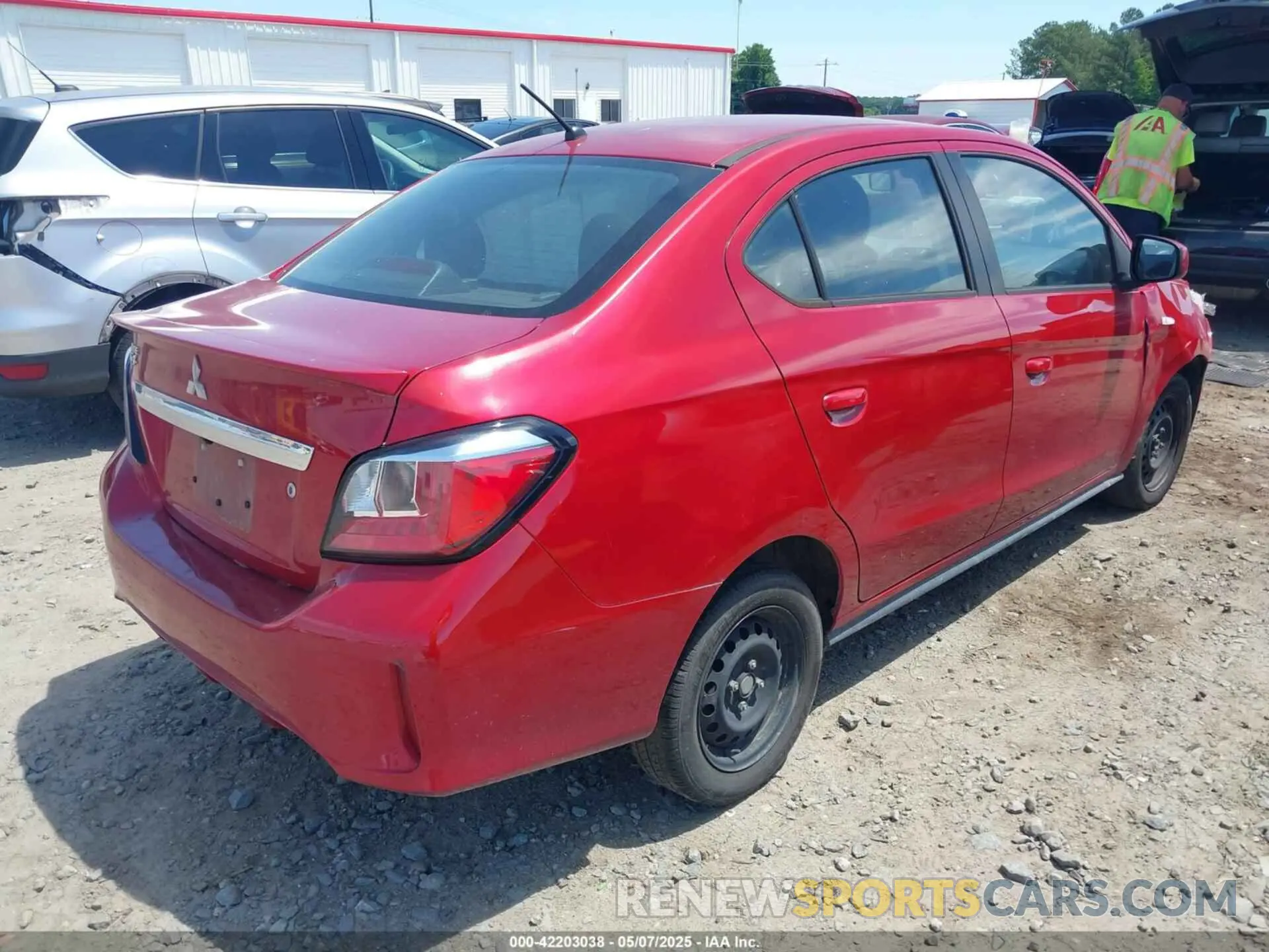 4 fotografías del automóvil dañado ML32FUFJ1MHF00762 MITSUBISHI MIRAGE G4 2021