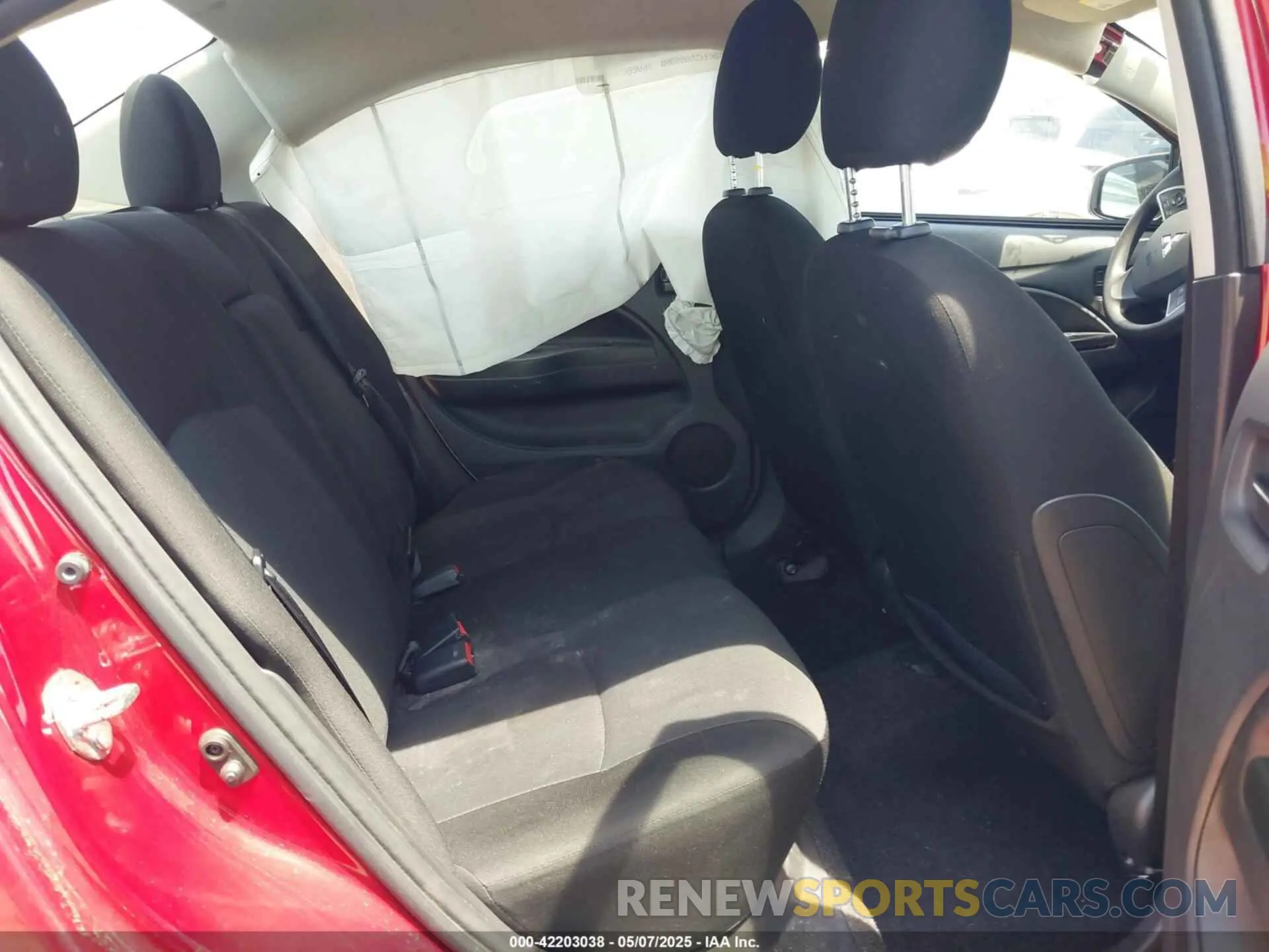 8 fotografías del automóvil dañado ML32FUFJ1MHF00762 MITSUBISHI MIRAGE G4 2021