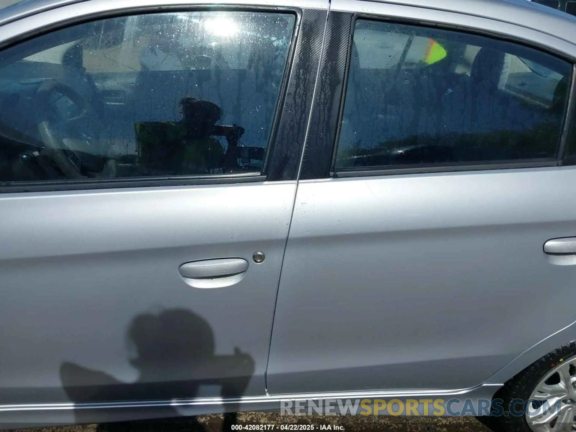 14 fotografías del automóvil dañado ML32FUFJ6MHF04077 MITSUBISHI MIRAGE G4 2021