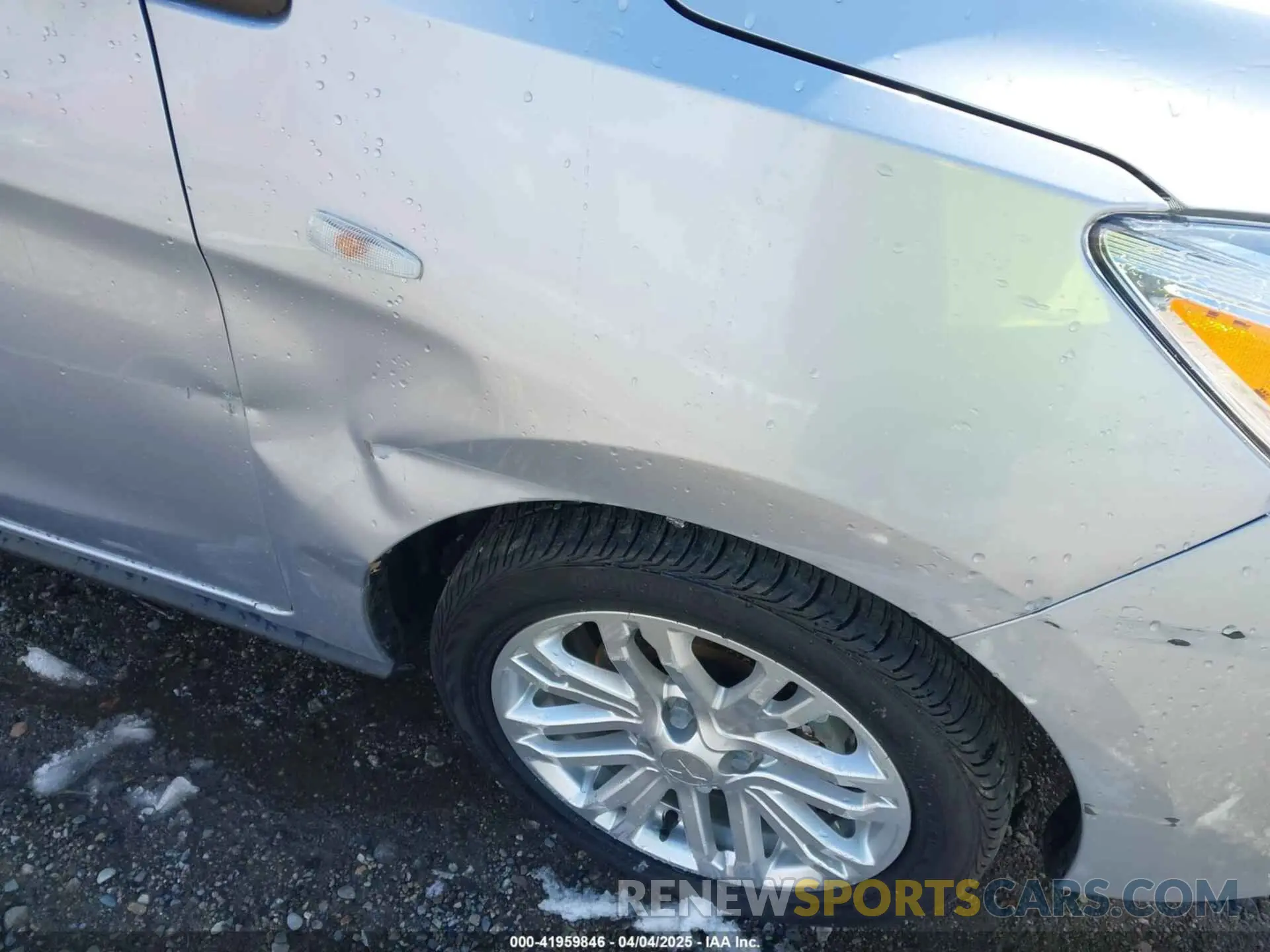 17 fotografías del automóvil dañado ML32FUFJ6MHF06864 MITSUBISHI MIRAGE G4 2021
