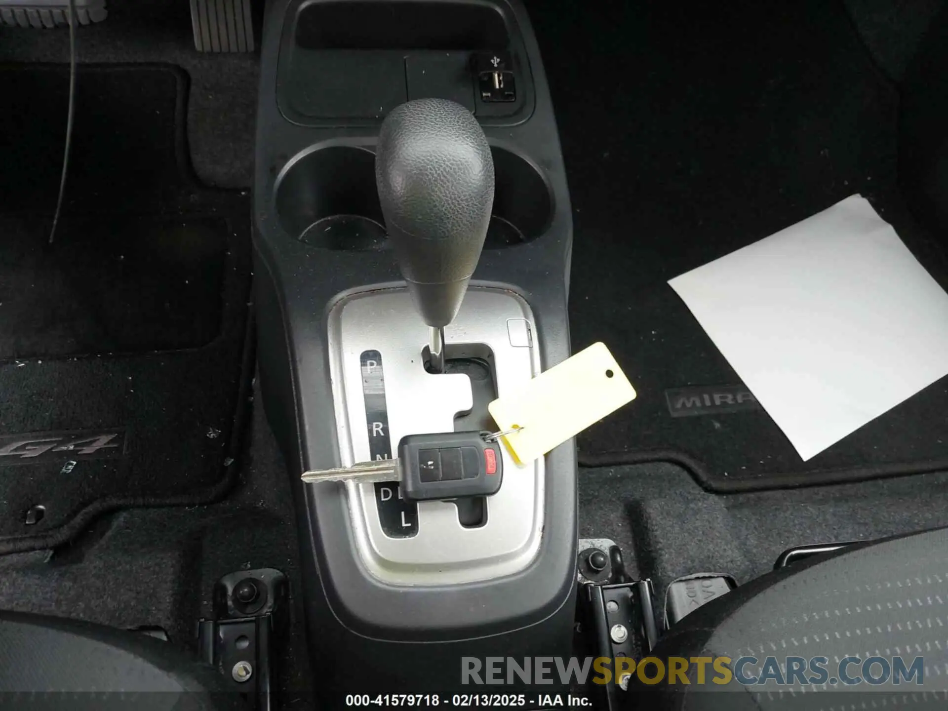 11 fotografías del automóvil dañado ML32FUFJ9MHF01240 MITSUBISHI MIRAGE G4 2021
