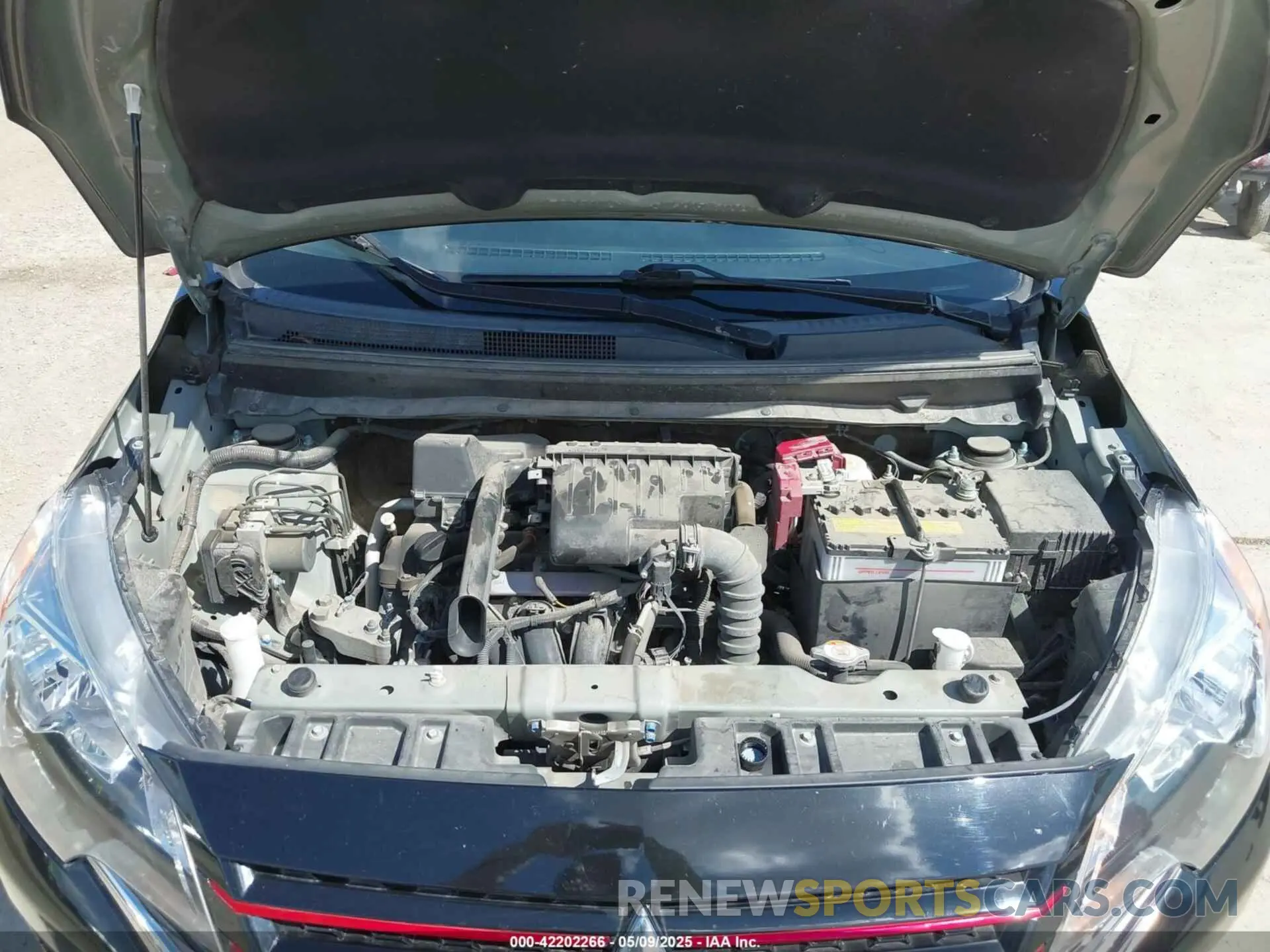 10 fotografías del automóvil dañado ML32FUFJ0NHF03413 MITSUBISHI MIRAGE G4 2022