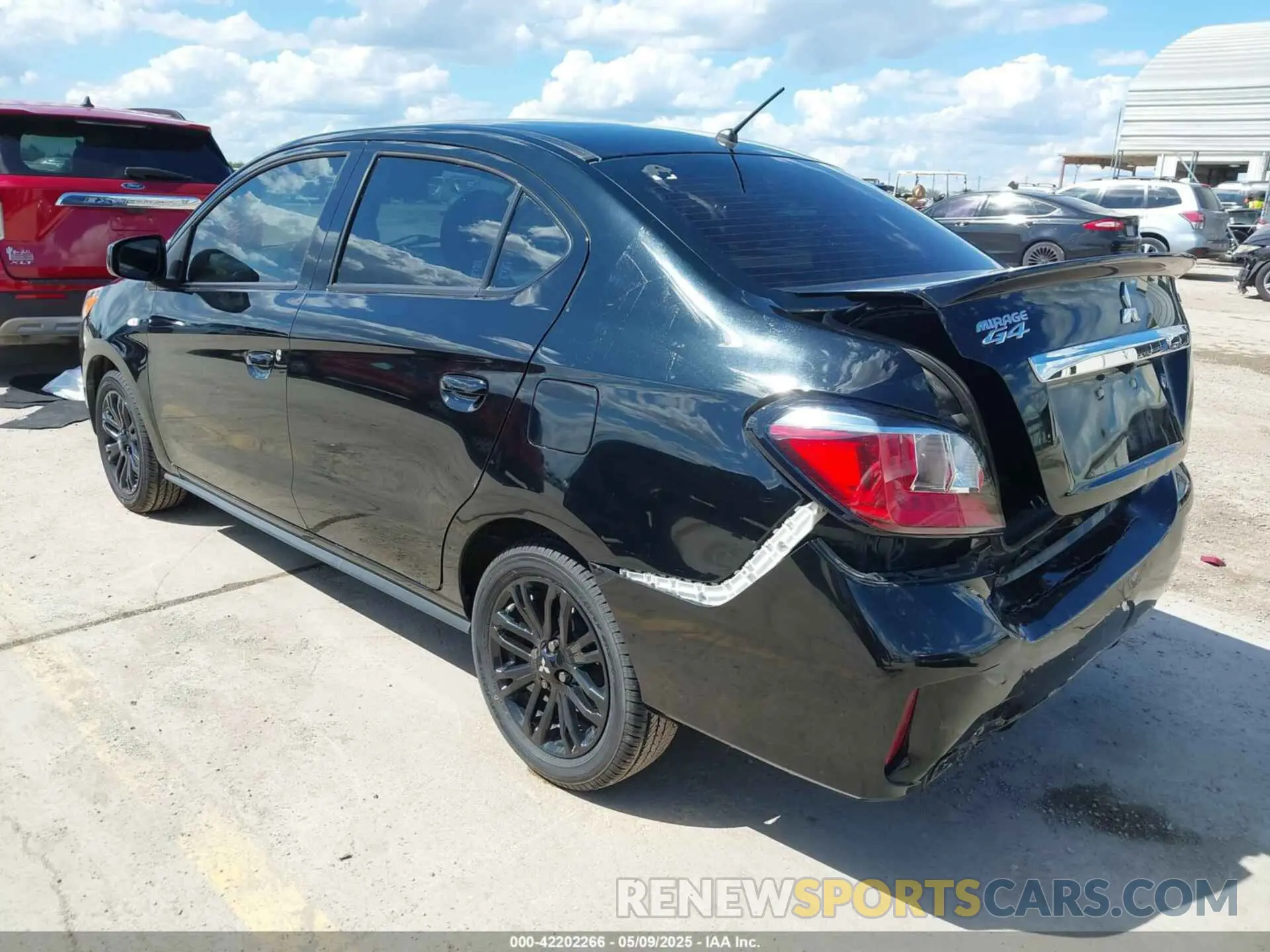 3 fotografías del automóvil dañado ML32FUFJ0NHF03413 MITSUBISHI MIRAGE G4 2022