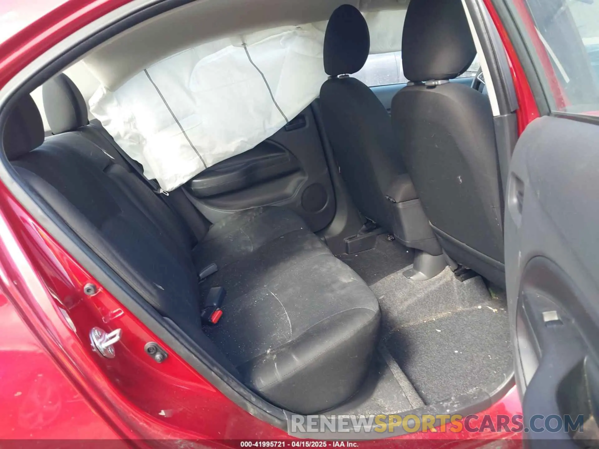 8 fotografías del automóvil dañado ML32FUFJ0NHF06912 MITSUBISHI MIRAGE G4 2022