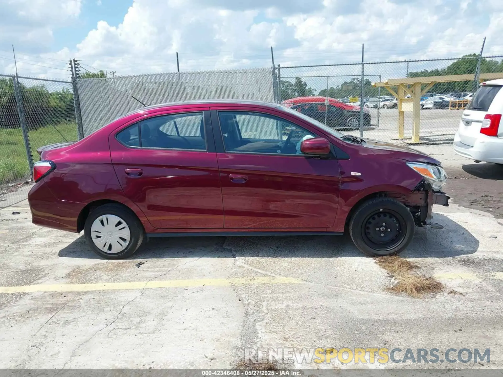13 fotografías del automóvil dañado ML32FUFJ2NHF06037 MITSUBISHI MIRAGE G4 2022