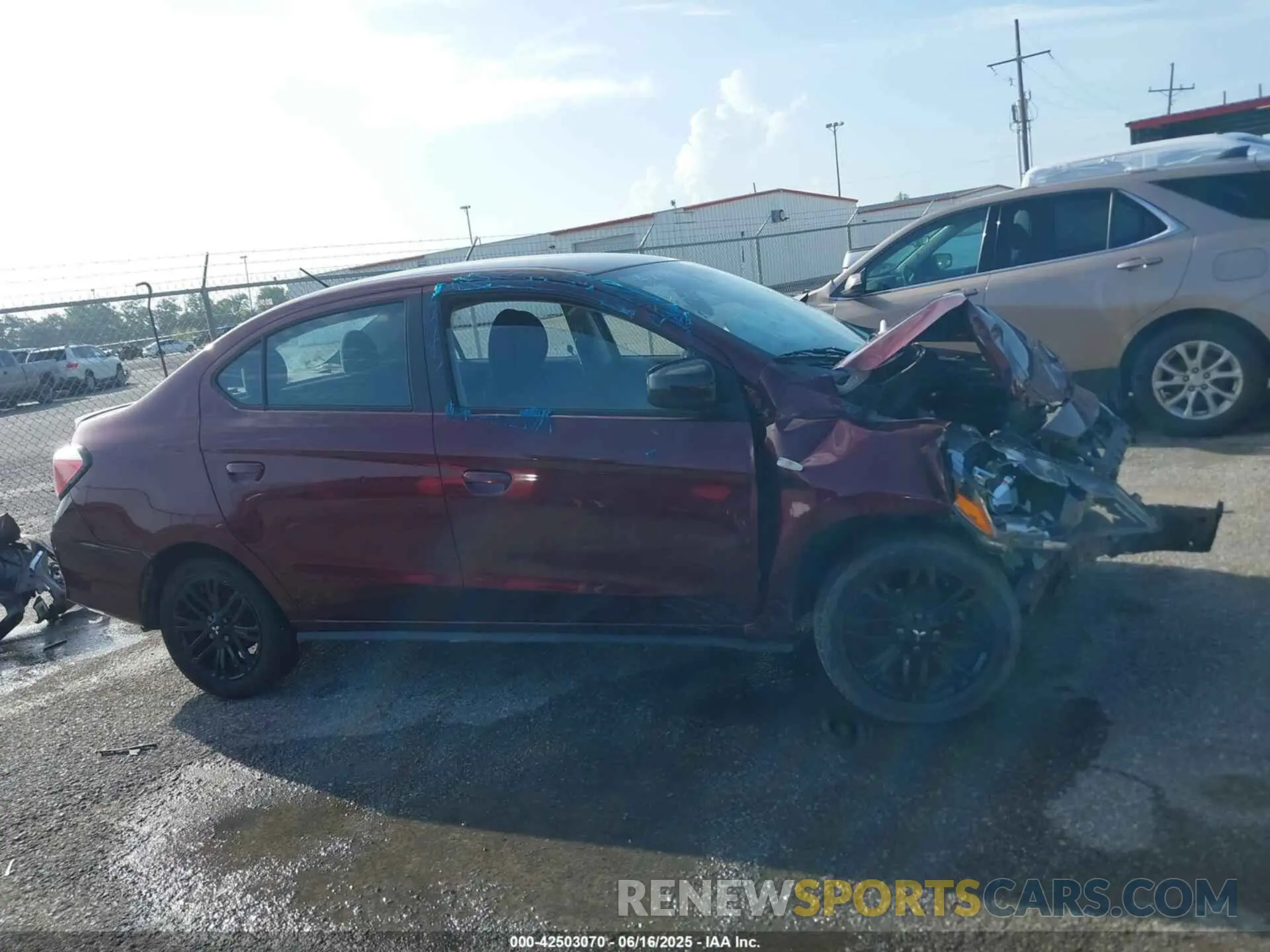 13 fotografías del automóvil dañado ML32FUFJ2NHF08287 MITSUBISHI MIRAGE G4 2022