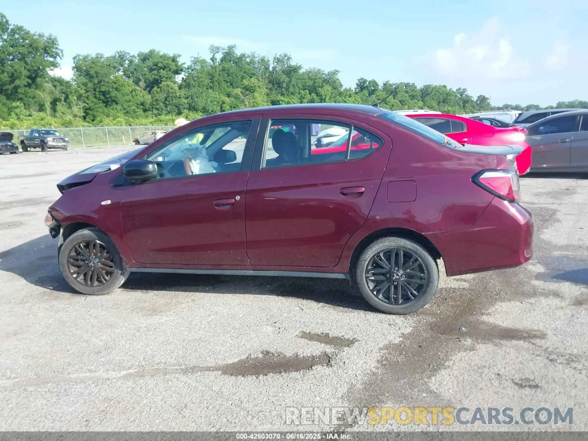 14 fotografías del automóvil dañado ML32FUFJ2NHF08287 MITSUBISHI MIRAGE G4 2022