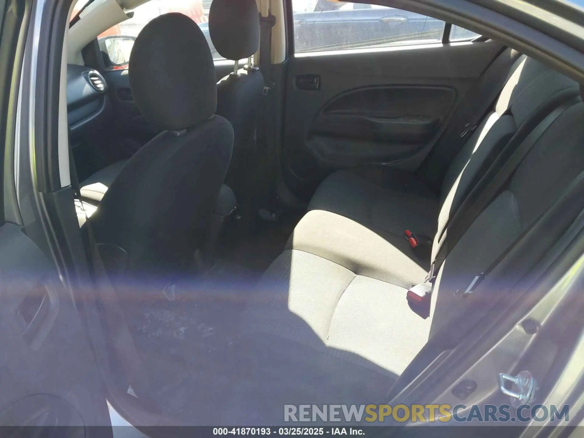 8 fotografías del automóvil dañado ML32FUFJ3NHF08881 MITSUBISHI MIRAGE G4 2022