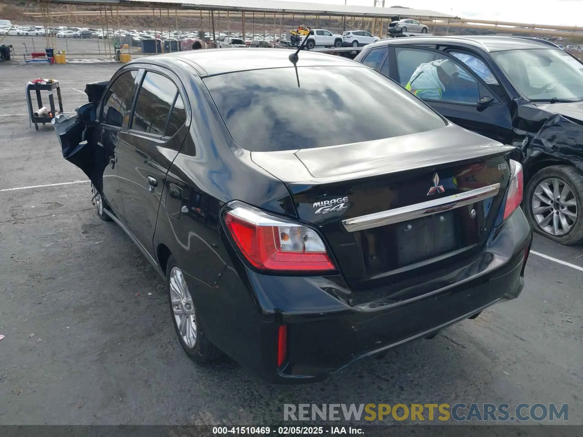 3 fotografías del automóvil dañado ML32FUFJ4NHF04015 MITSUBISHI MIRAGE G4 2022