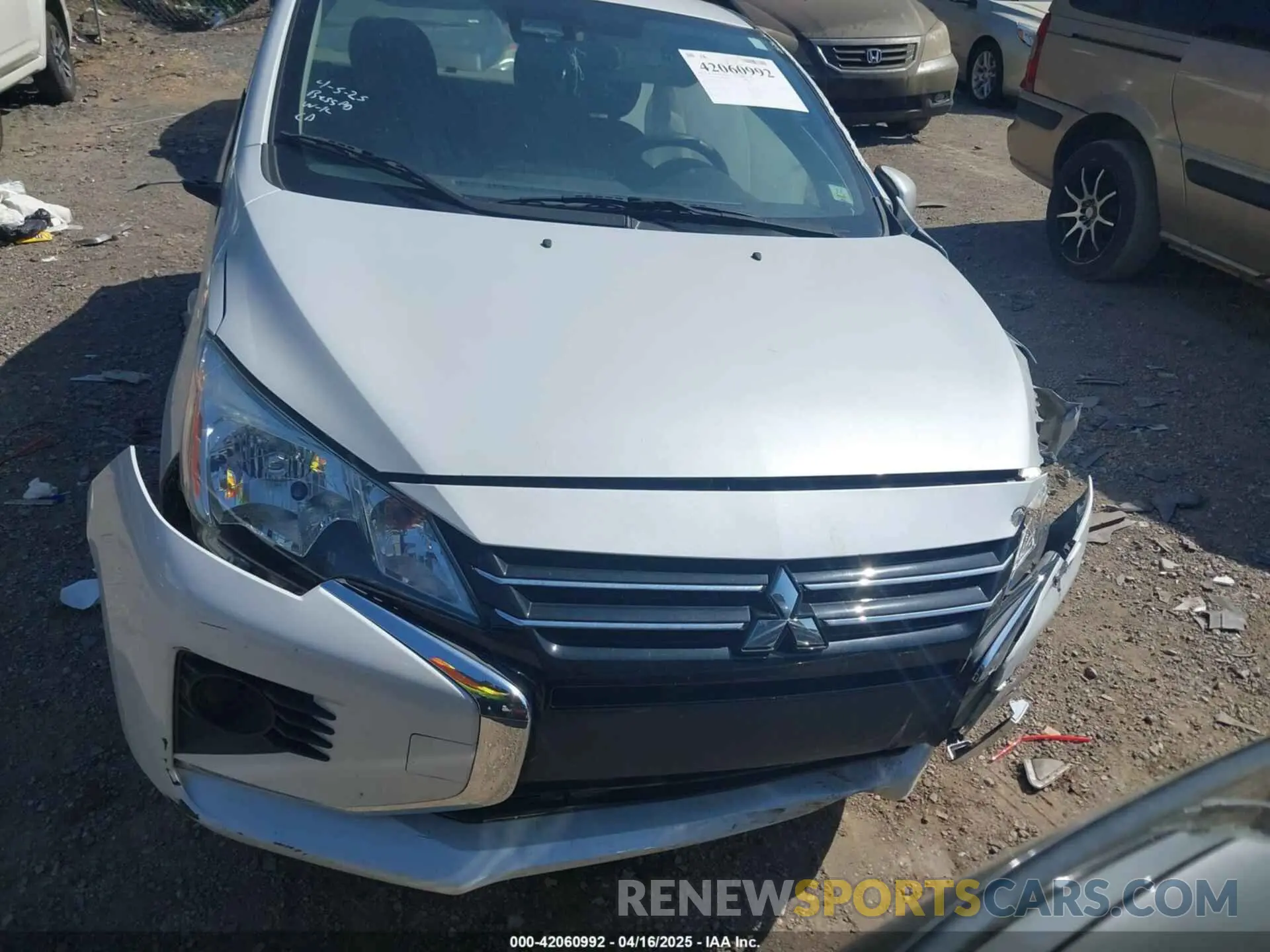 12 fotografías del automóvil dañado ML32FUFJ6NHF02539 MITSUBISHI MIRAGE G4 2022