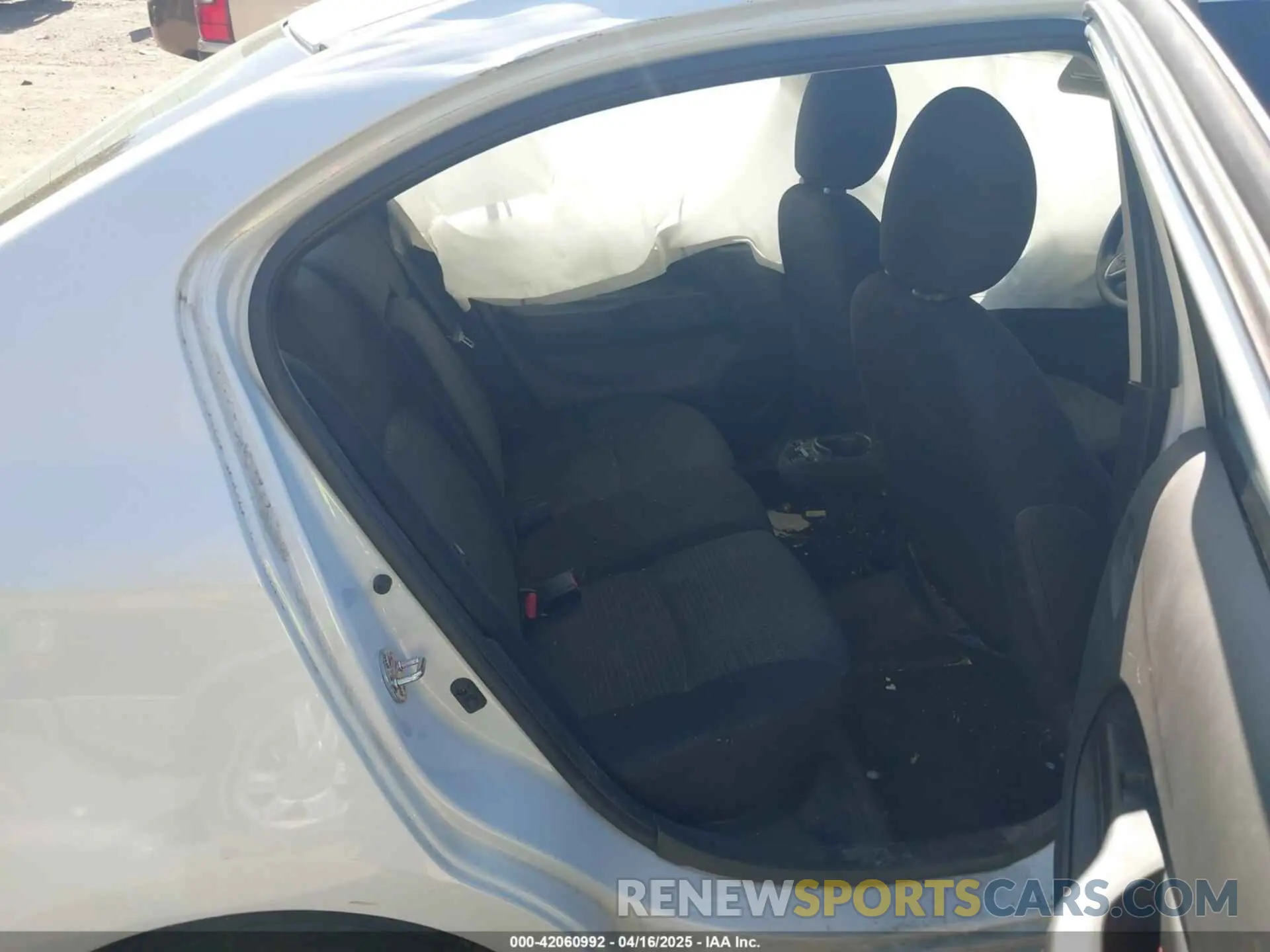 8 fotografías del automóvil dañado ML32FUFJ6NHF02539 MITSUBISHI MIRAGE G4 2022