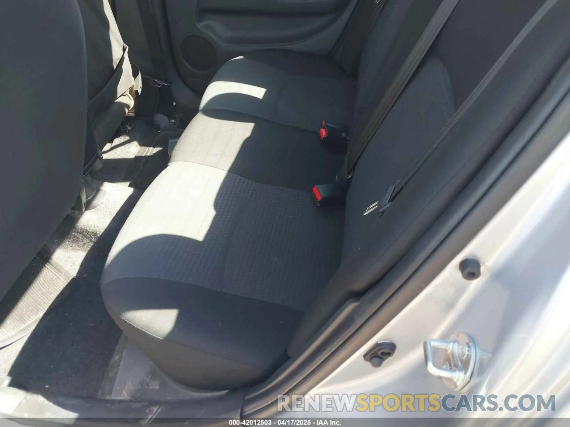 8 fotografías del automóvil dañado ML32FUFJ7NHF03957 MITSUBISHI MIRAGE G4 2022