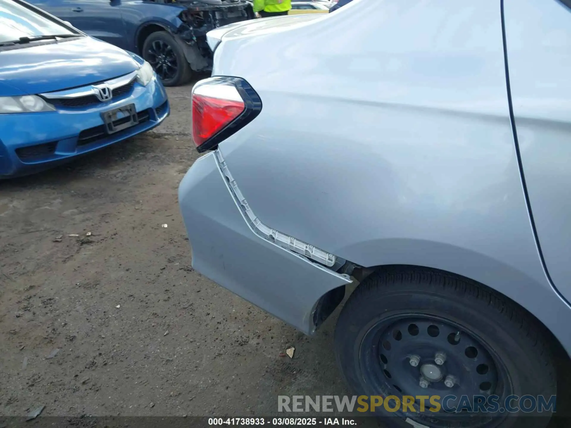 18 fotografías del automóvil dañado ML32FUFJ0PHF02376 MITSUBISHI MIRAGE G4 2023