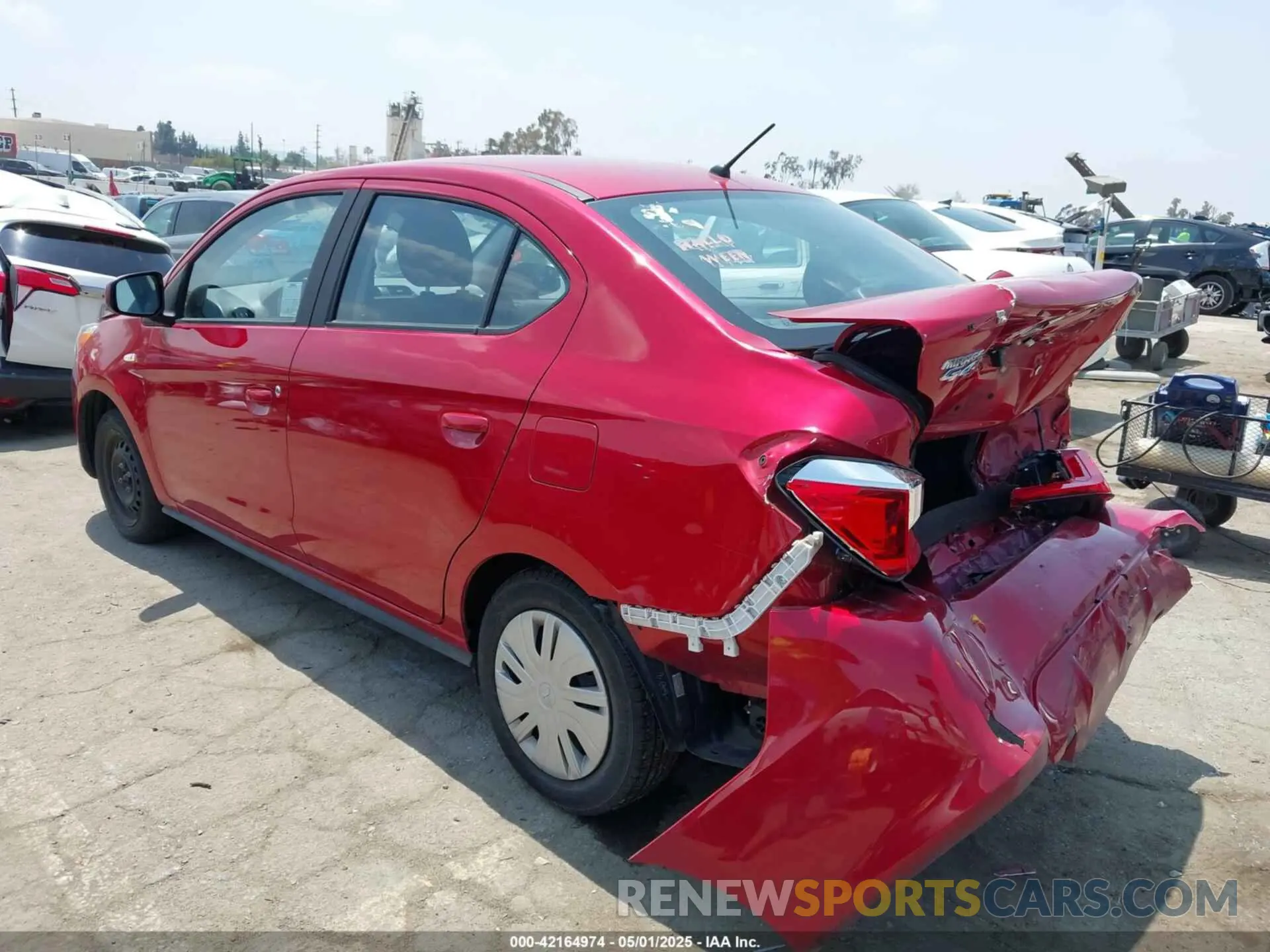 3 fotografías del automóvil dañado ML32FUFJ1PHF06114 MITSUBISHI MIRAGE G4 2023