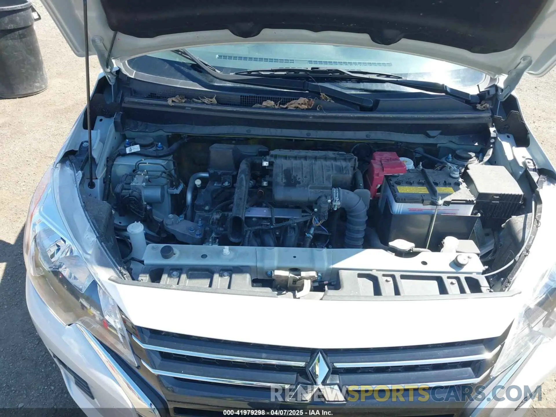 10 fotografías del automóvil dañado ML32FUFJ3PHF06485 MITSUBISHI MIRAGE G4 2023