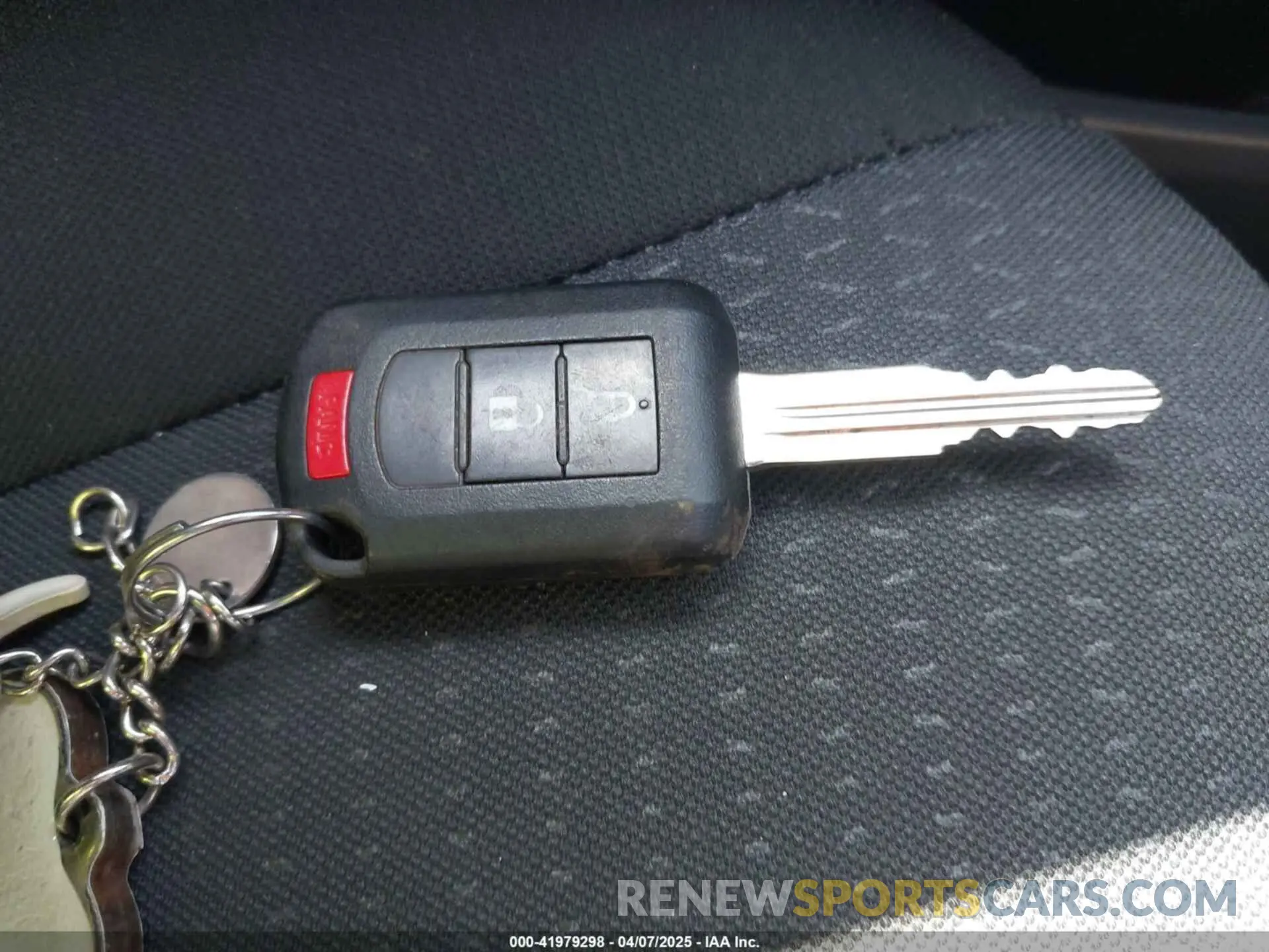 11 fotografías del automóvil dañado ML32FUFJ3PHF06485 MITSUBISHI MIRAGE G4 2023