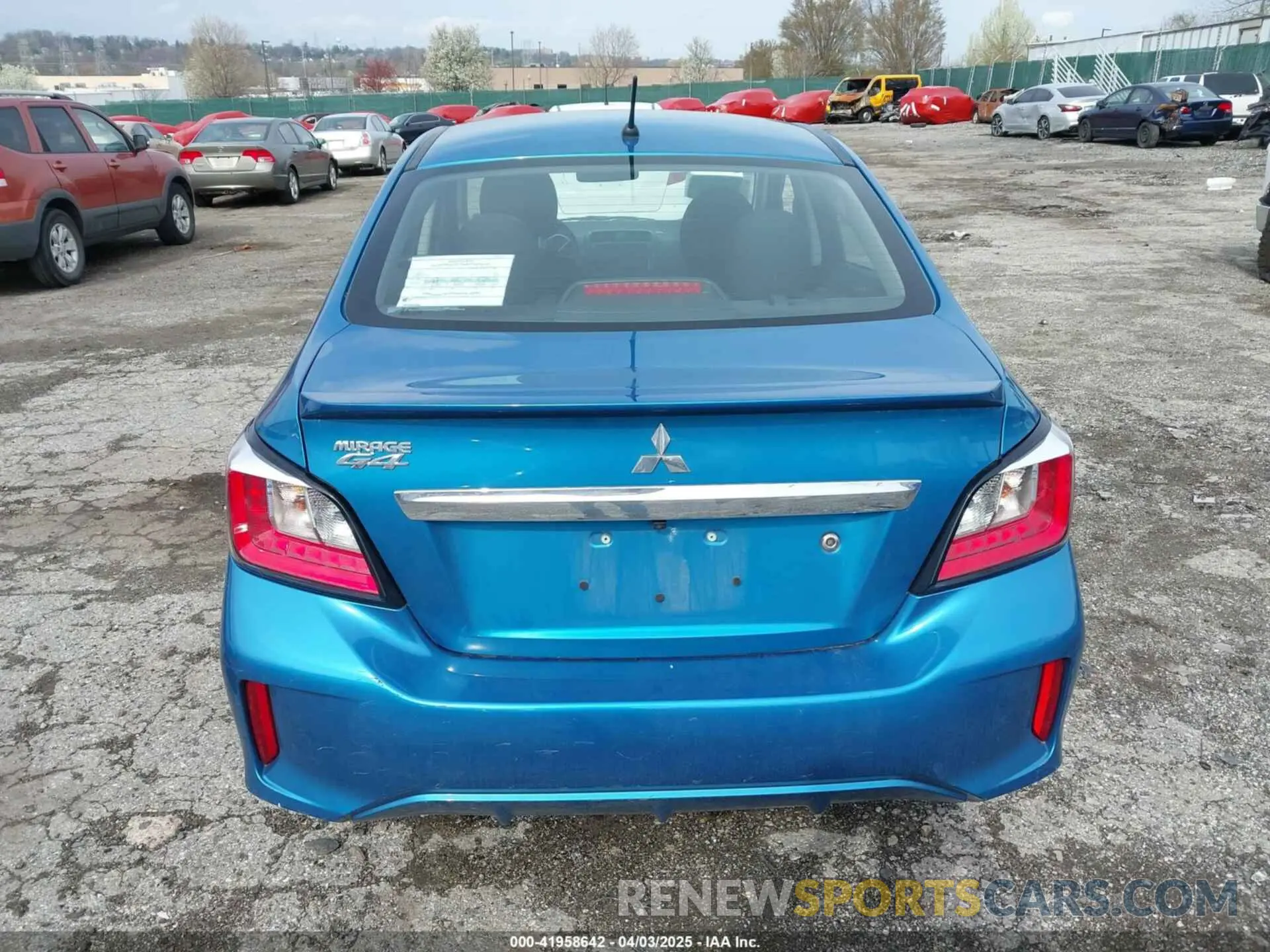 16 fotografías del automóvil dañado ML32FUFJ4PHF06026 MITSUBISHI MIRAGE G4 2023