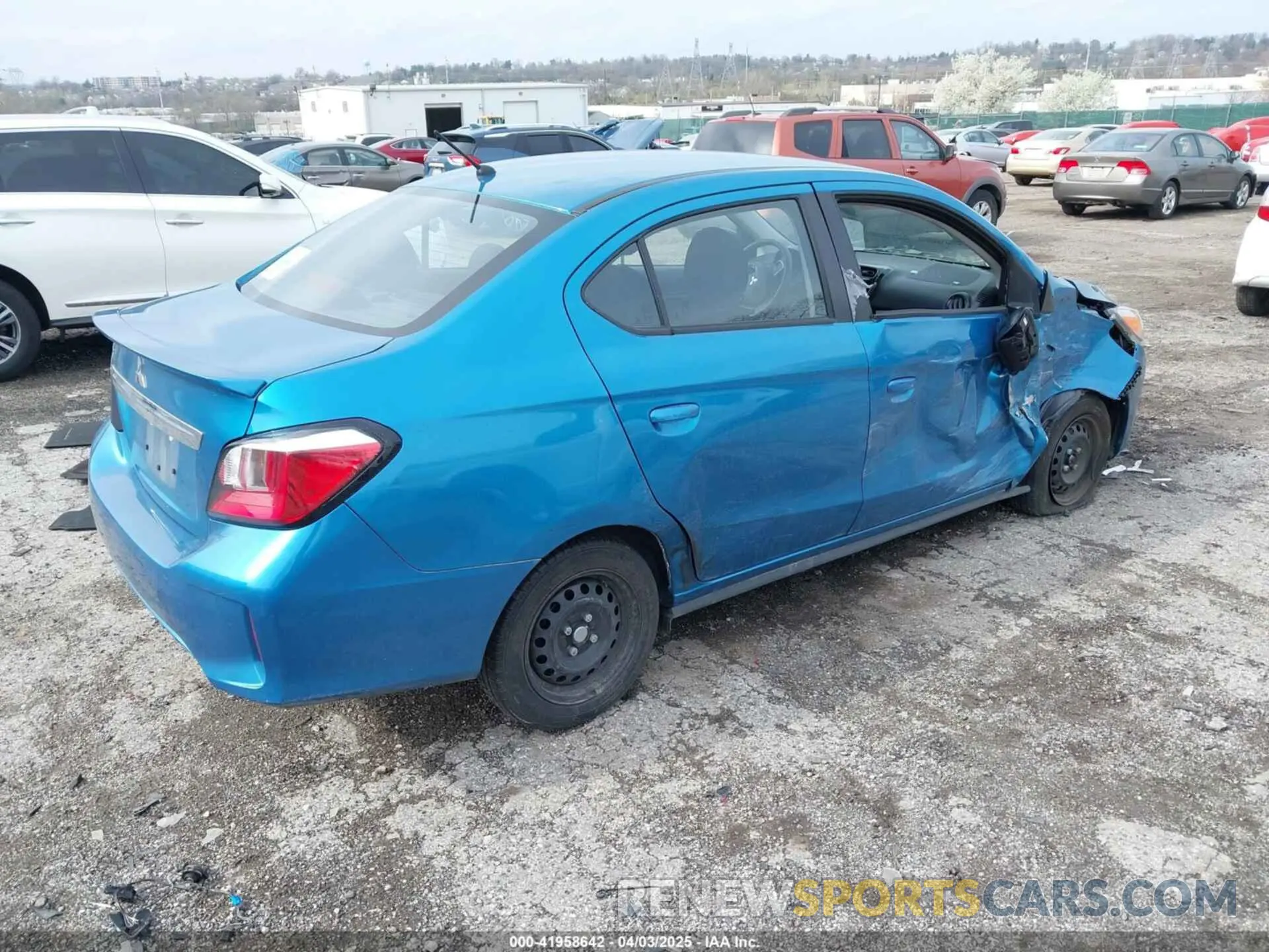 4 fotografías del automóvil dañado ML32FUFJ4PHF06026 MITSUBISHI MIRAGE G4 2023