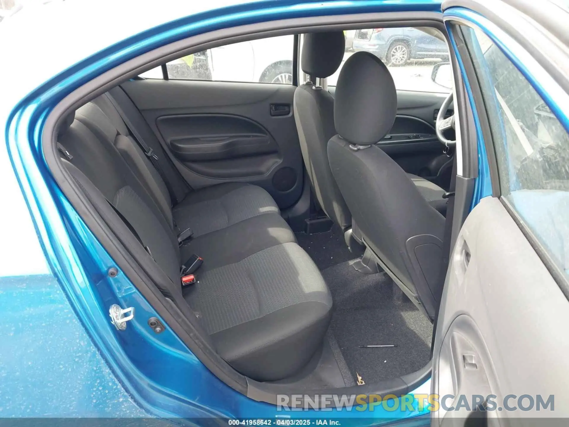 8 fotografías del automóvil dañado ML32FUFJ4PHF06026 MITSUBISHI MIRAGE G4 2023