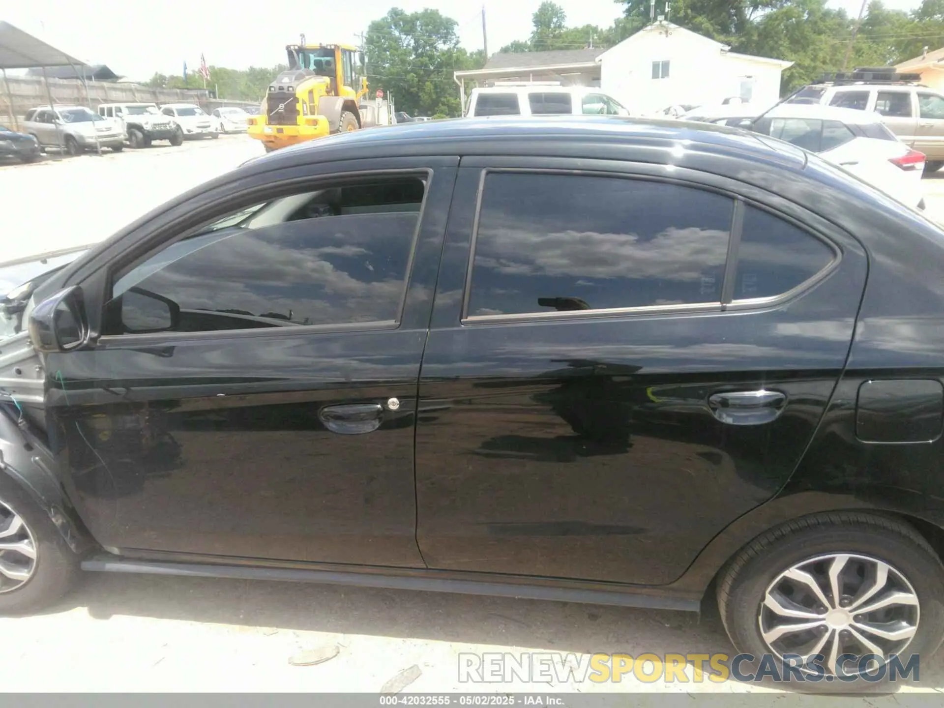 14 fotografías del automóvil dañado ML32FUFJ5PHF01742 MITSUBISHI MIRAGE G4 2023
