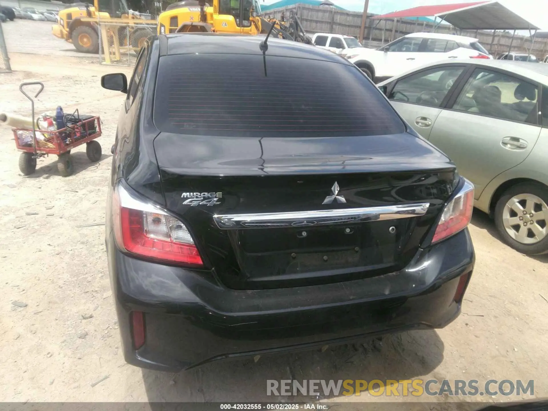 16 fotografías del automóvil dañado ML32FUFJ5PHF01742 MITSUBISHI MIRAGE G4 2023