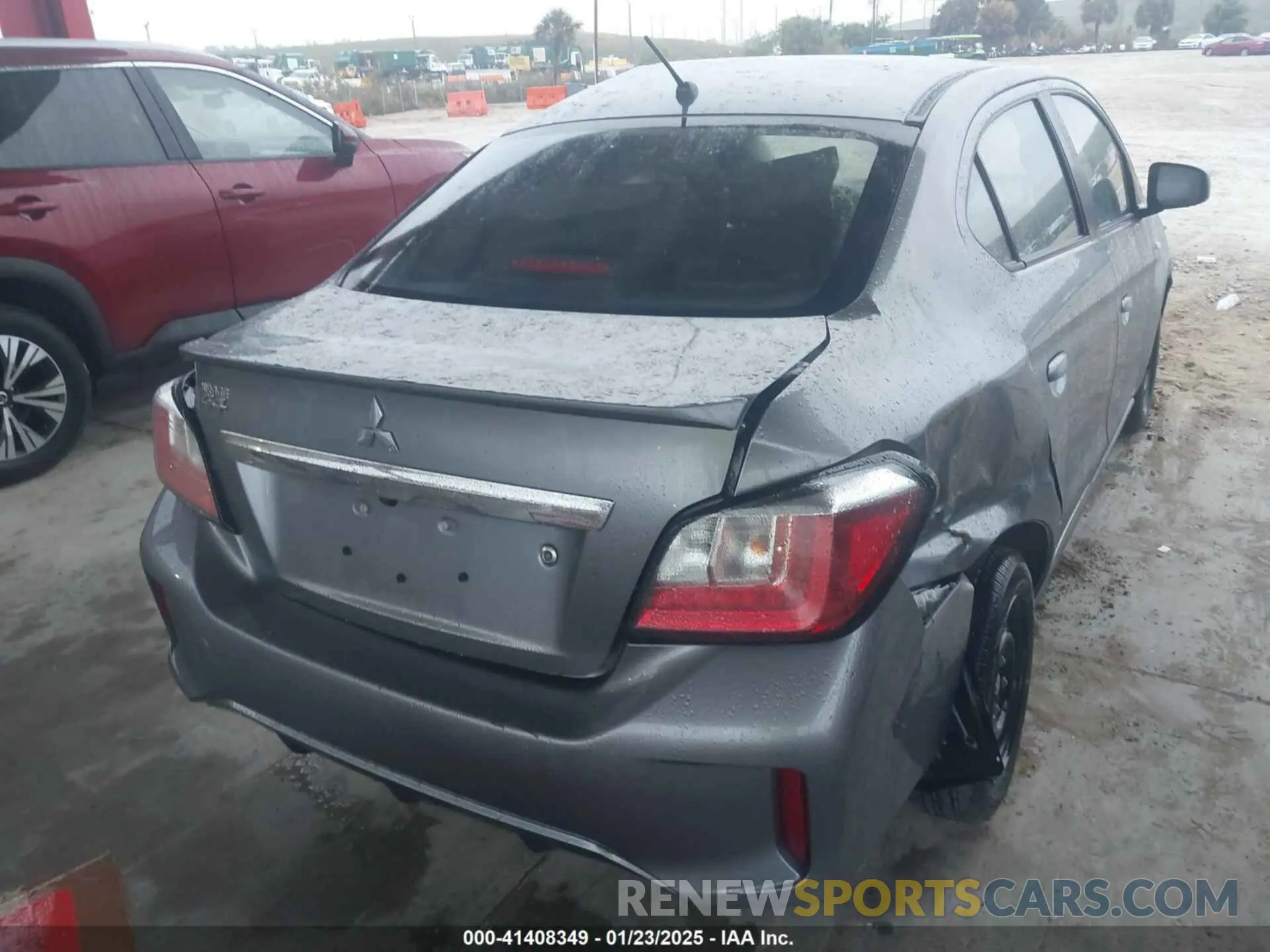 4 fotografías del automóvil dañado ML32FUFJ6PHF01961 MITSUBISHI MIRAGE G4 2023