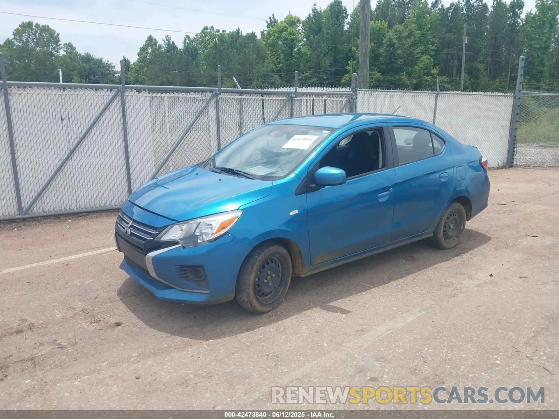 2 fotografías del automóvil dañado ML32FUFJ6PHF06030 MITSUBISHI MIRAGE G4 2023