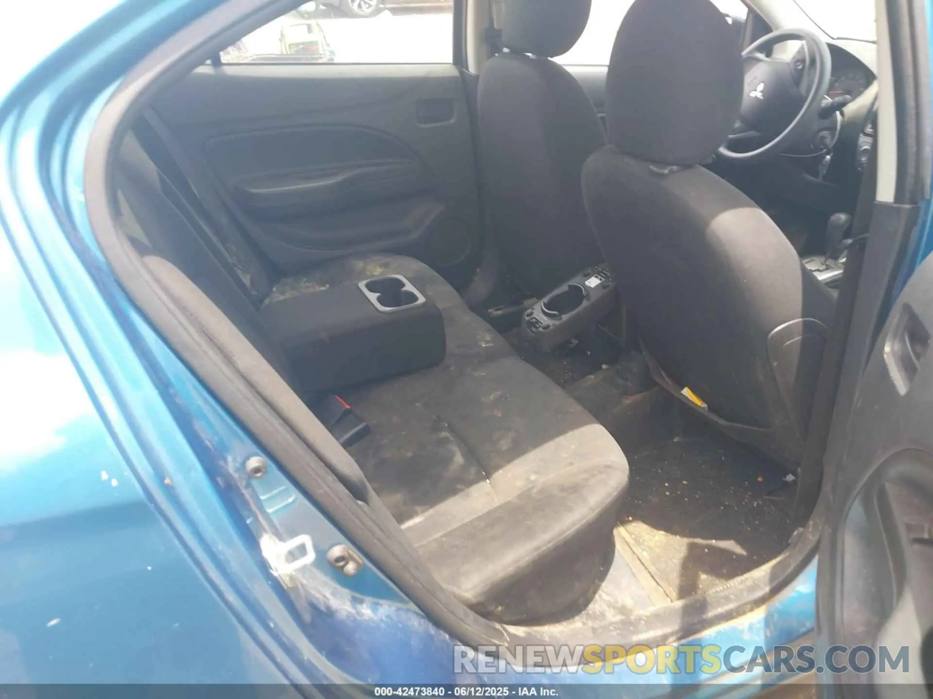 8 fotografías del automóvil dañado ML32FUFJ6PHF06030 MITSUBISHI MIRAGE G4 2023