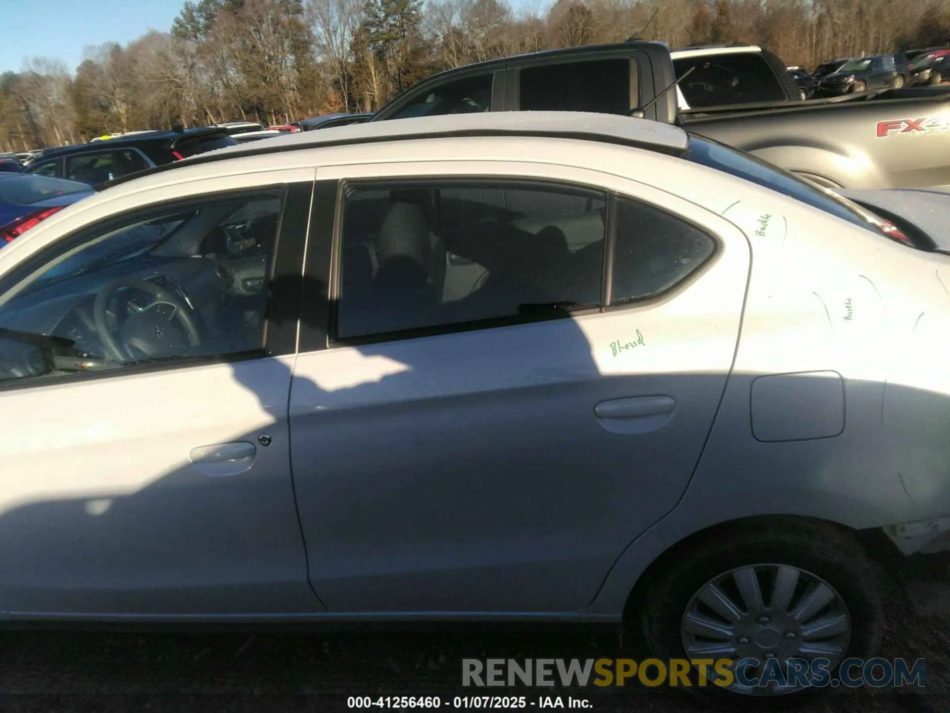 15 fotografías del automóvil dañado ML32FUFJ8PHF01282 MITSUBISHI MIRAGE G4 2023