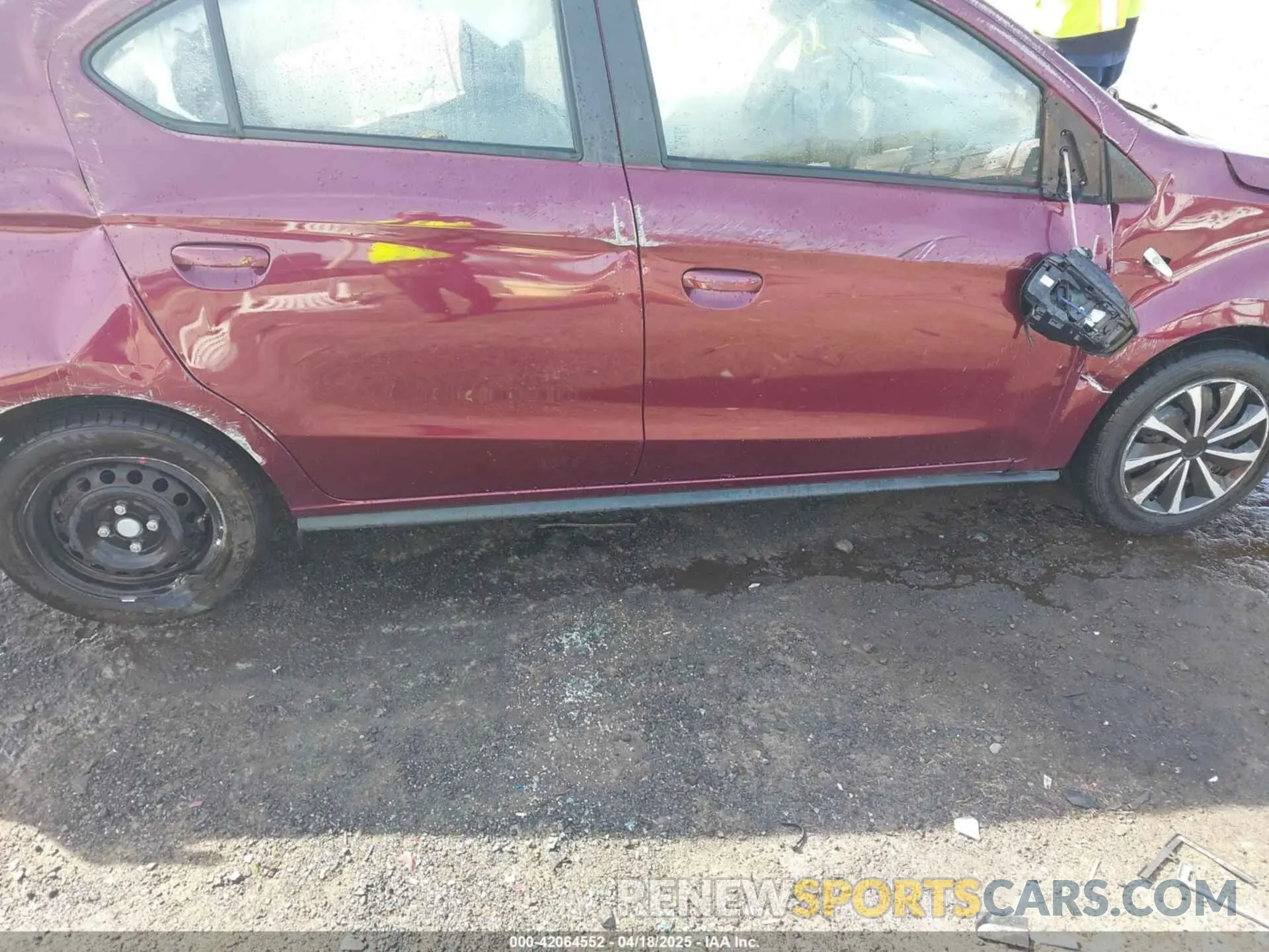 18 fotografías del automóvil dañado ML32FUFJ8PHF01380 MITSUBISHI MIRAGE G4 2023