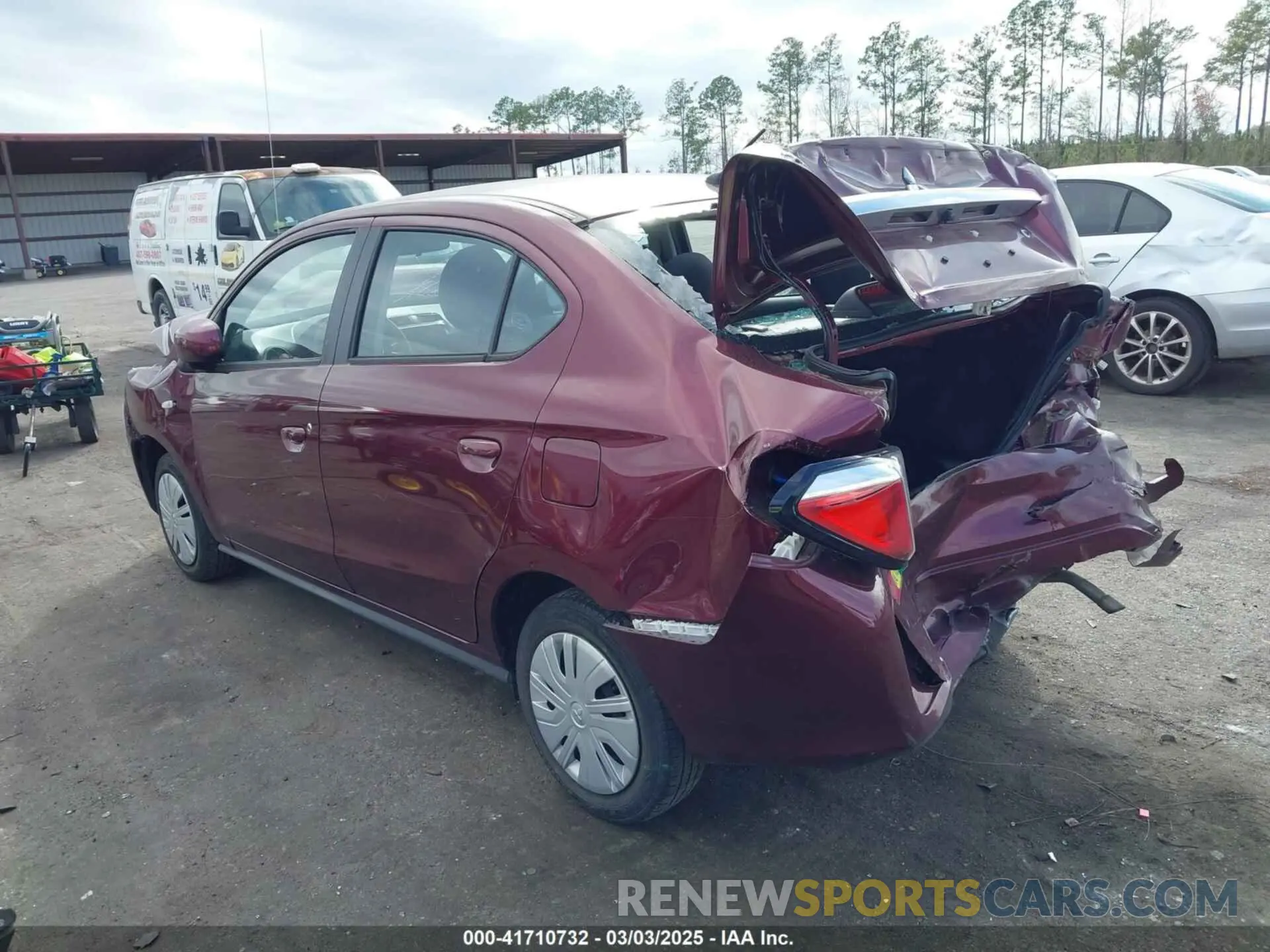 3 fotografías del automóvil dañado ML32FUFJ8PHF02013 MITSUBISHI MIRAGE G4 2023