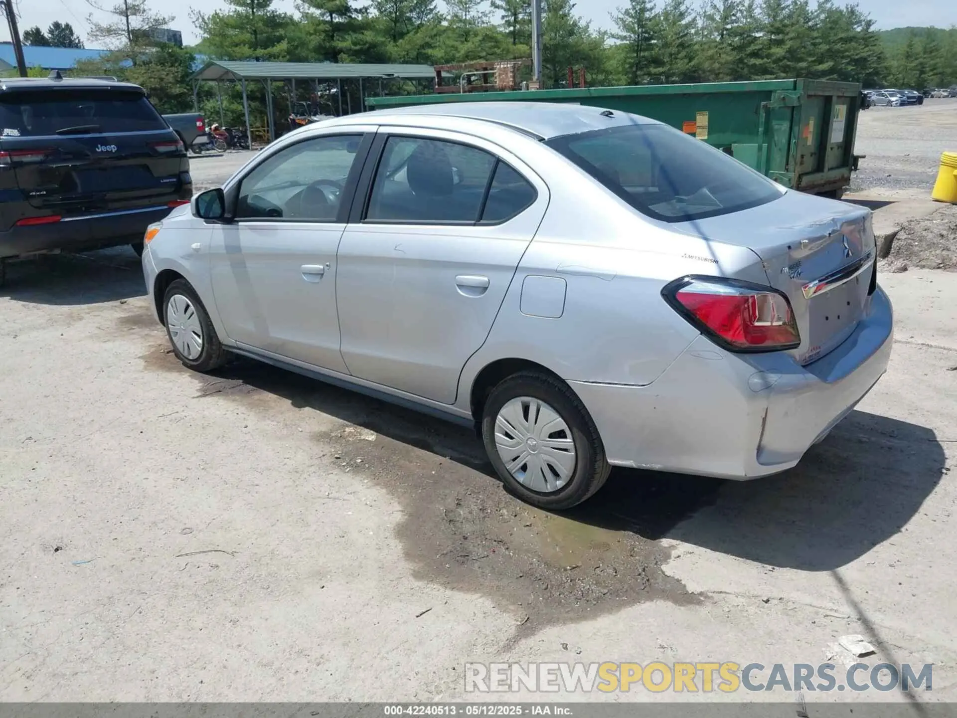 3 fotografías del automóvil dañado ML32FUFJ8PHF04683 MITSUBISHI MIRAGE G4 2023