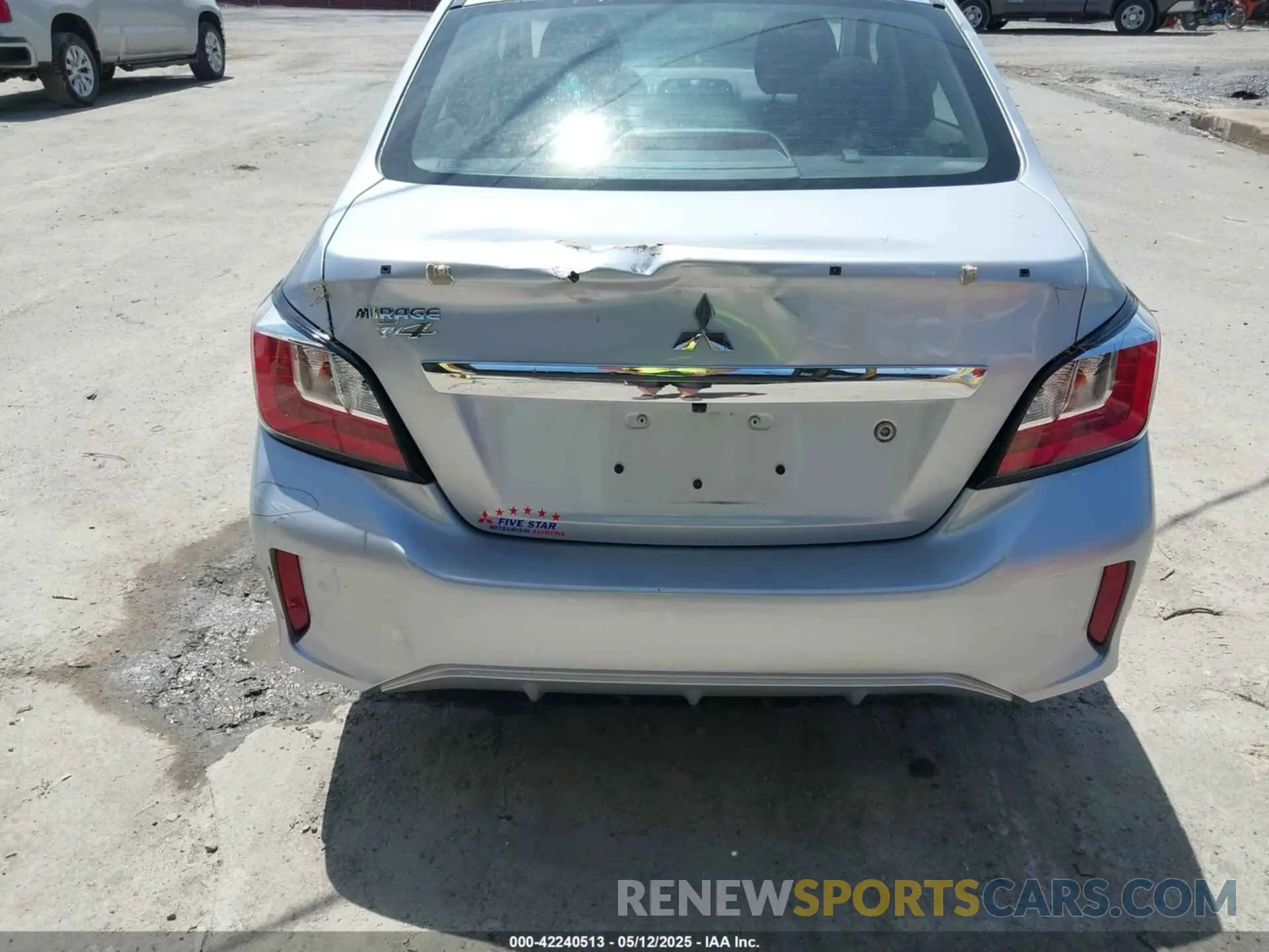 6 fotografías del automóvil dañado ML32FUFJ8PHF04683 MITSUBISHI MIRAGE G4 2023