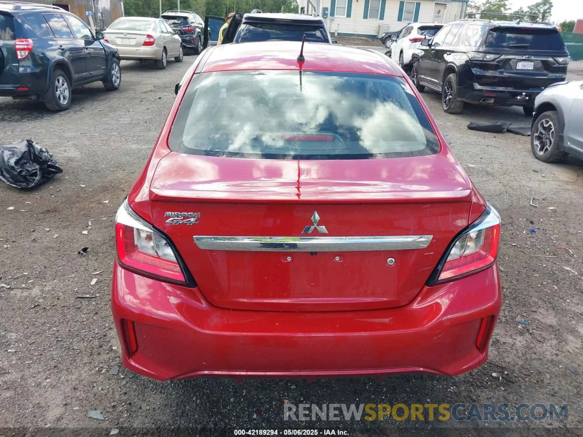 17 fotografías del automóvil dañado ML32FUFJ9PHF04711 MITSUBISHI MIRAGE G4 2023