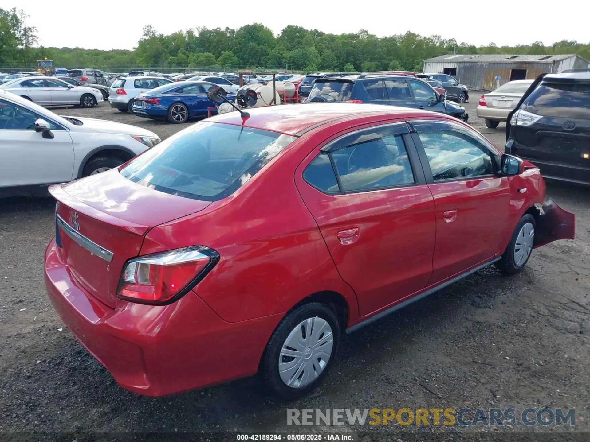 4 fotografías del automóvil dañado ML32FUFJ9PHF04711 MITSUBISHI MIRAGE G4 2023