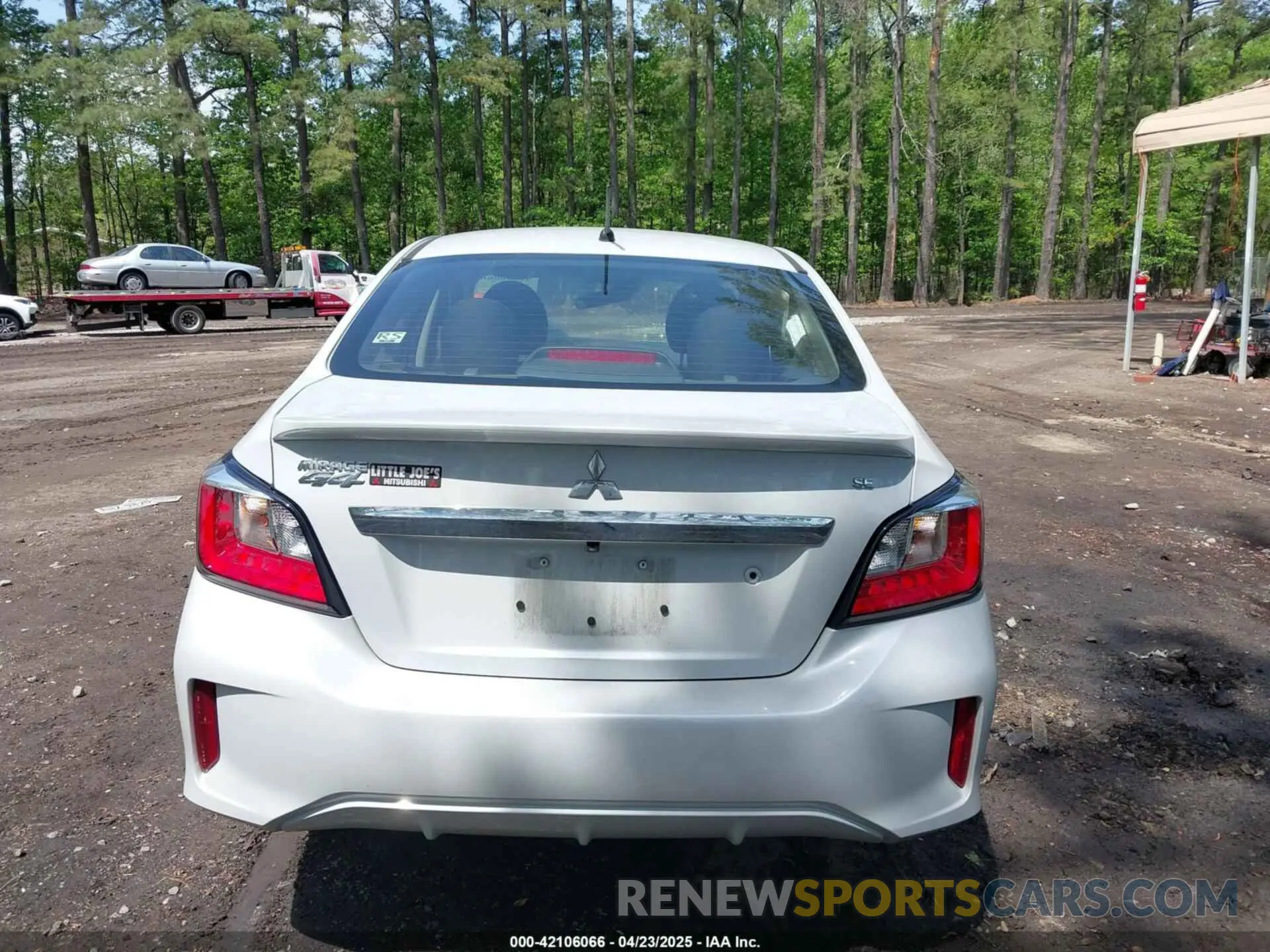 17 fotografías del automóvil dañado ML32FVFJ3PHF00899 MITSUBISHI MIRAGE G4 2023
