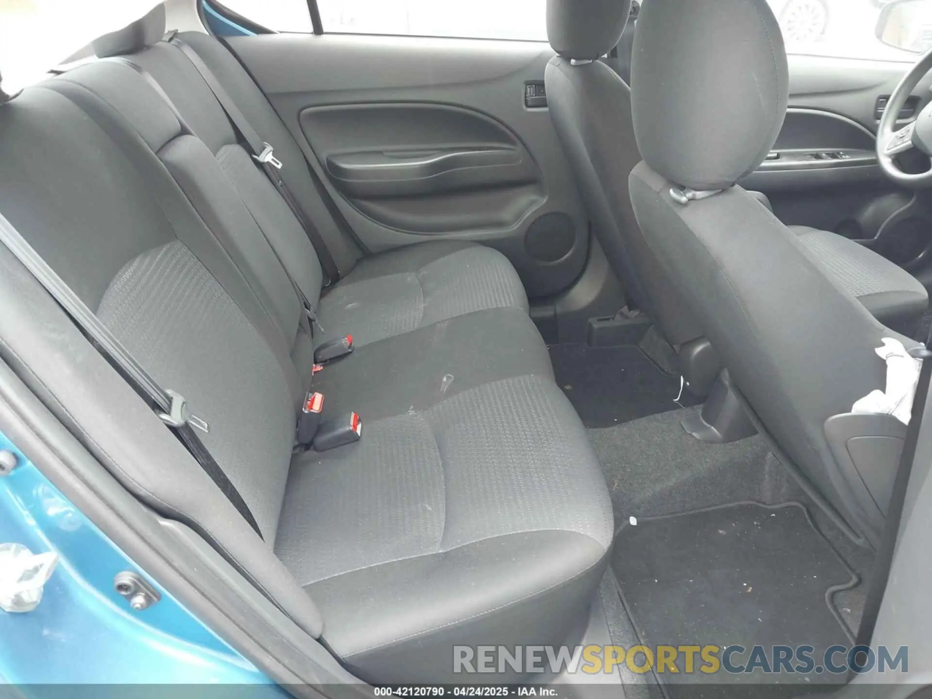 8 fotografías del automóvil dañado ML32FUFJ1RHF18153 MITSUBISHI MIRAGE G4 2024