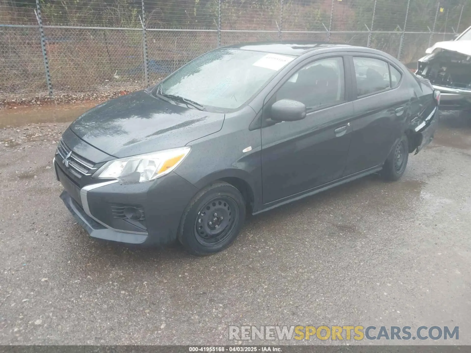 2 fotografías del automóvil dañado ML32FUFJ2RHF06500 MITSUBISHI MIRAGE G4 2024