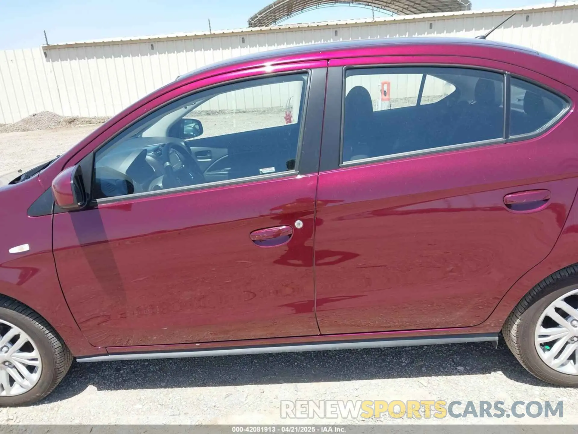 15 fotografías del automóvil dañado ML32FUFJ2RHF11096 MITSUBISHI MIRAGE G4 2024