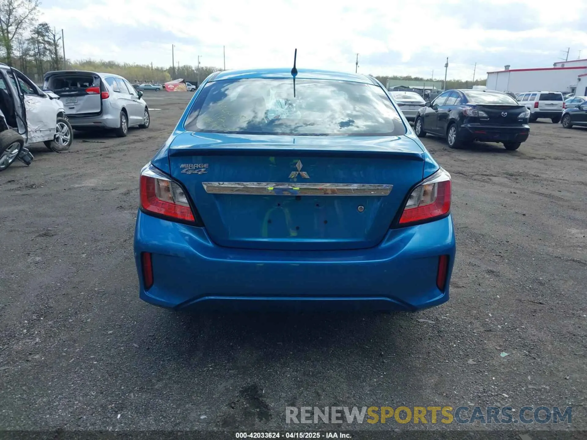 16 fotografías del automóvil dañado ML32FUFJ2RHF16976 MITSUBISHI MIRAGE G4 2024