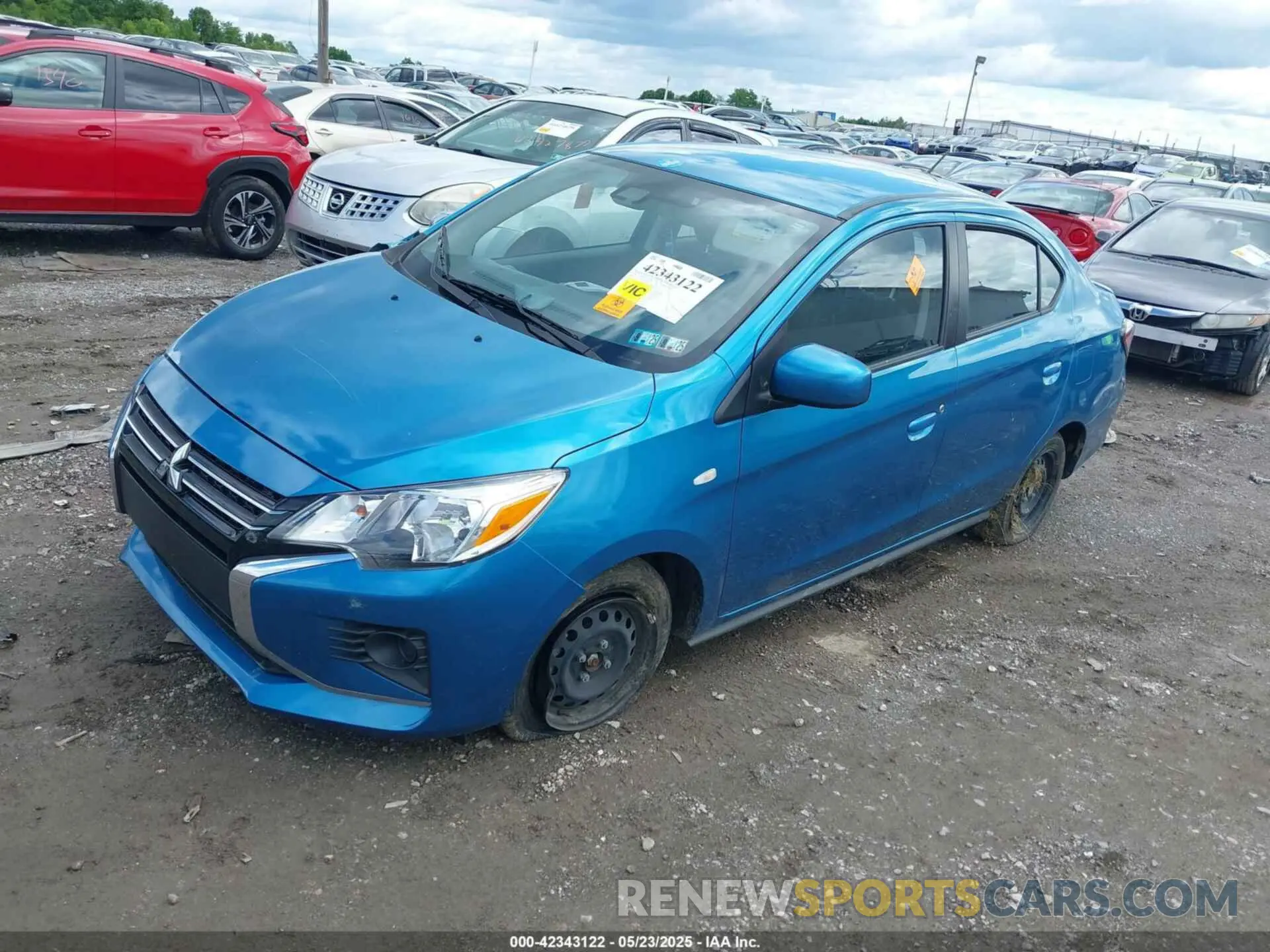 2 fotografías del automóvil dañado ML32FUFJ3RHF00981 MITSUBISHI MIRAGE G4 2024