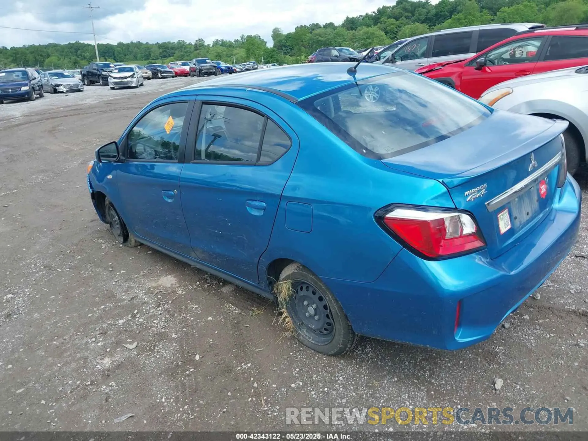 3 fotografías del automóvil dañado ML32FUFJ3RHF00981 MITSUBISHI MIRAGE G4 2024