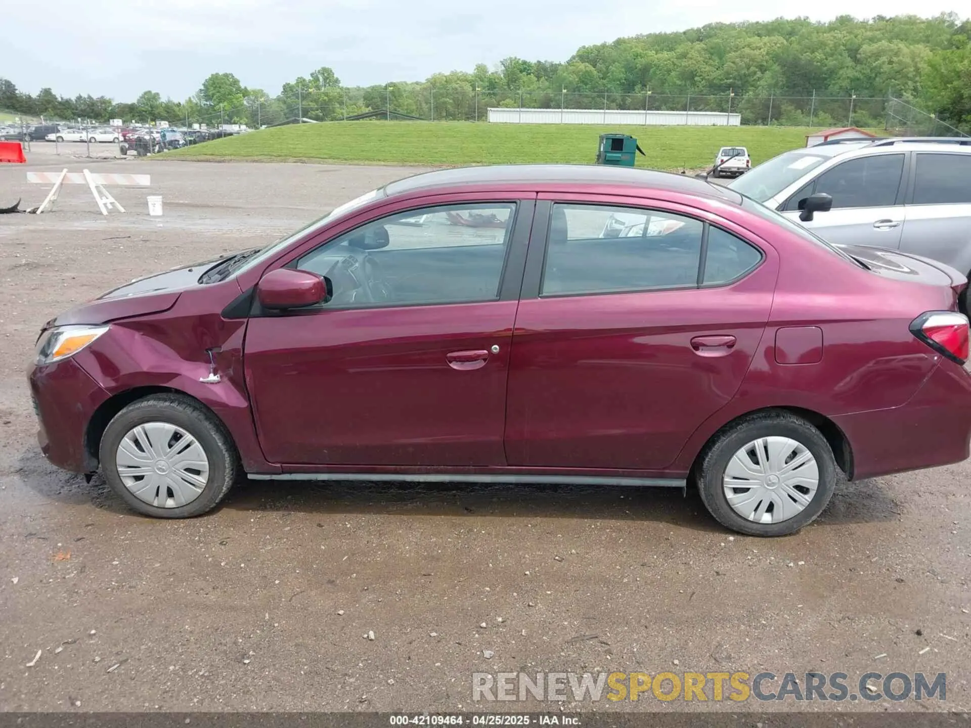 14 fotografías del automóvil dañado ML32FUFJ4RHF02299 MITSUBISHI MIRAGE G4 2024