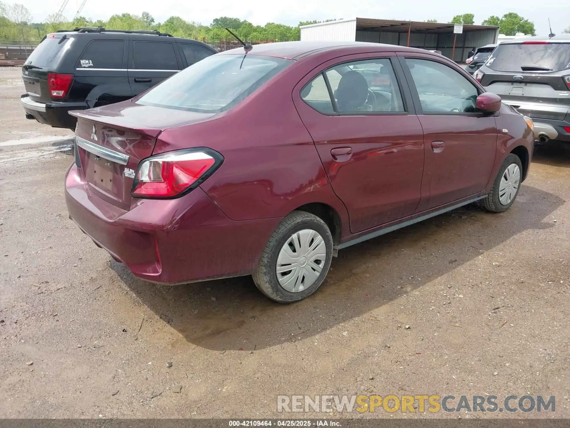 4 fotografías del automóvil dañado ML32FUFJ4RHF02299 MITSUBISHI MIRAGE G4 2024