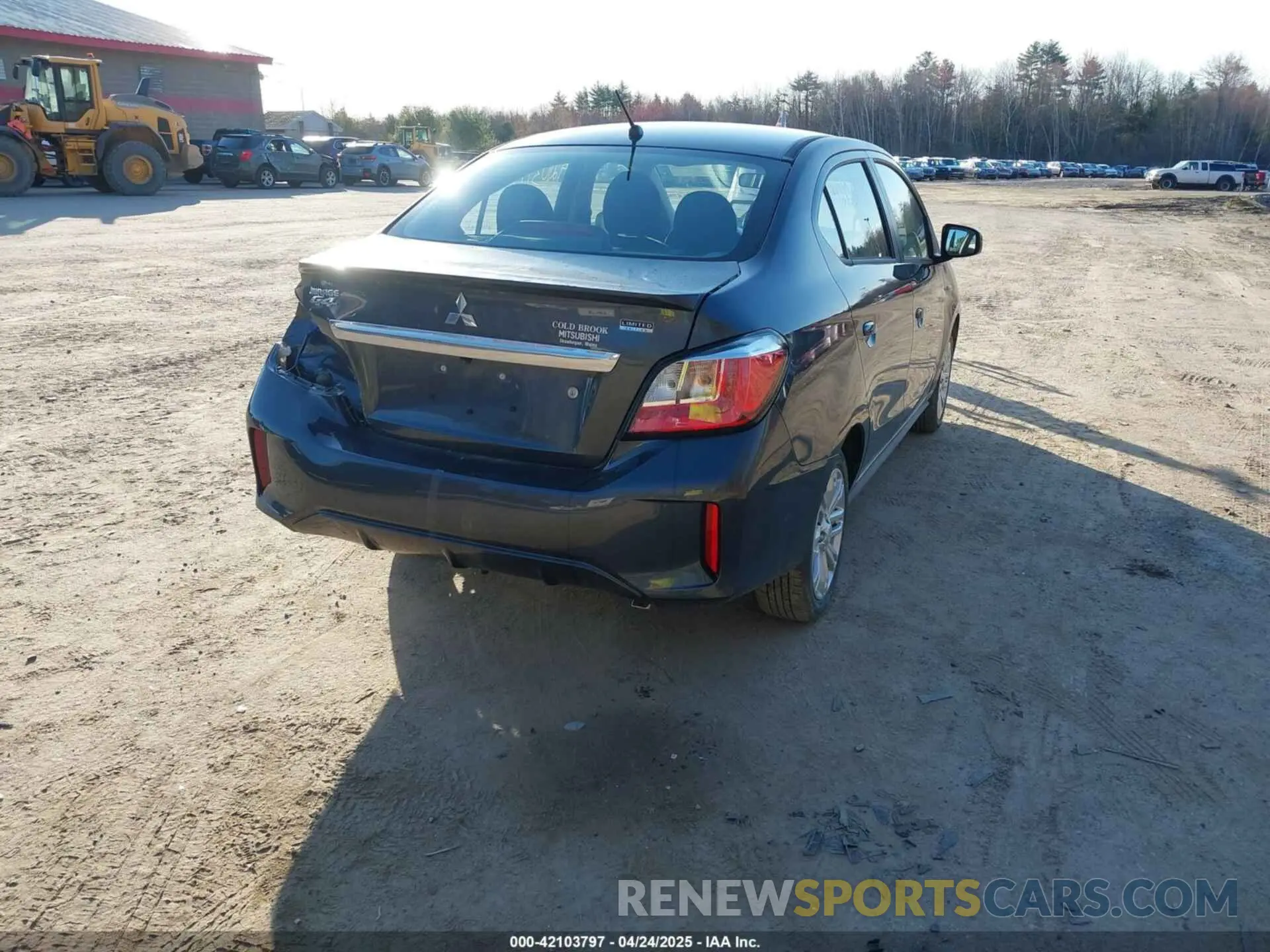 4 fotografías del automóvil dañado ML32FUFJ4RHF07678 MITSUBISHI MIRAGE G4 2024