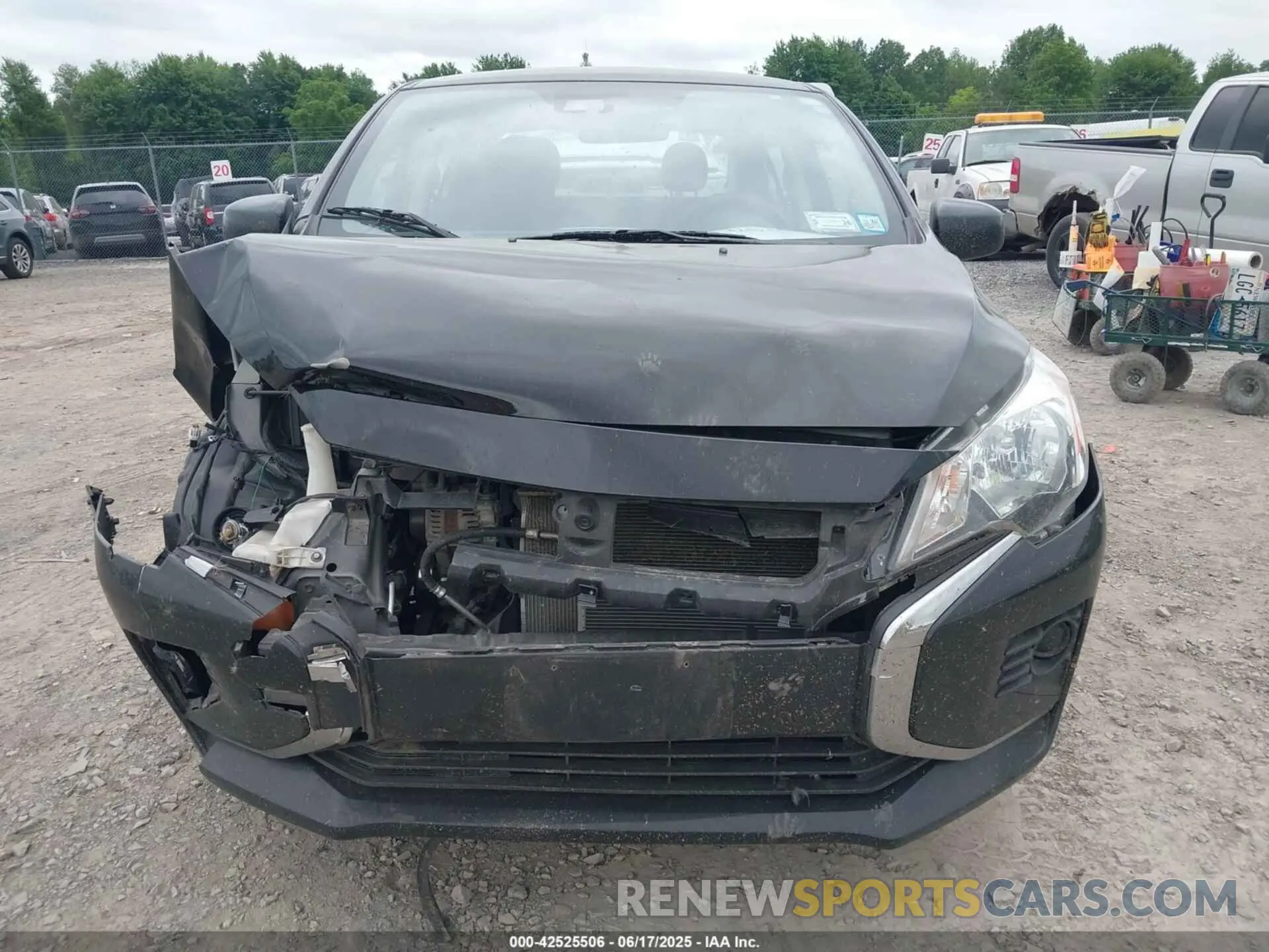 13 fotografías del automóvil dañado ML32FUFJ5RHF02733 MITSUBISHI MIRAGE G4 2024