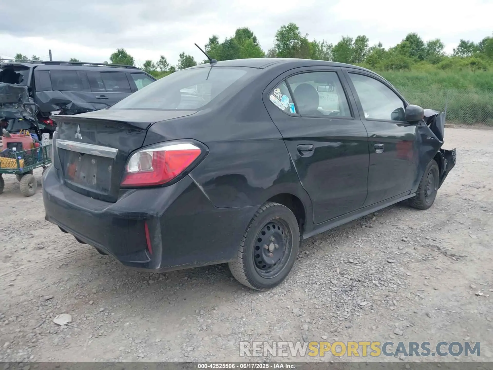 4 fotografías del automóvil dañado ML32FUFJ5RHF02733 MITSUBISHI MIRAGE G4 2024